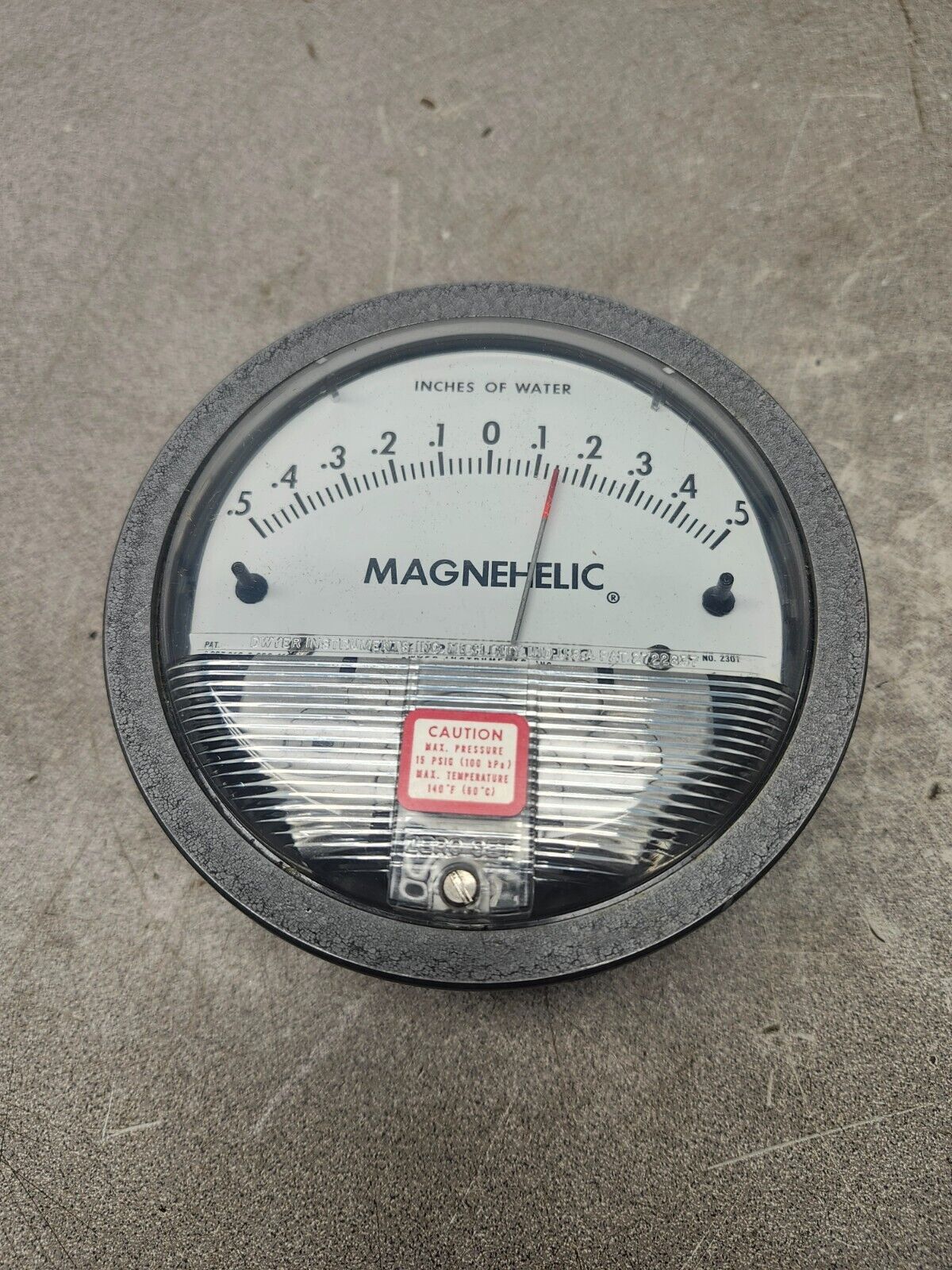 NEW IN BOX DWYER 0-0.5 MAGNEHELIC PRESSURE GAGE 230 1