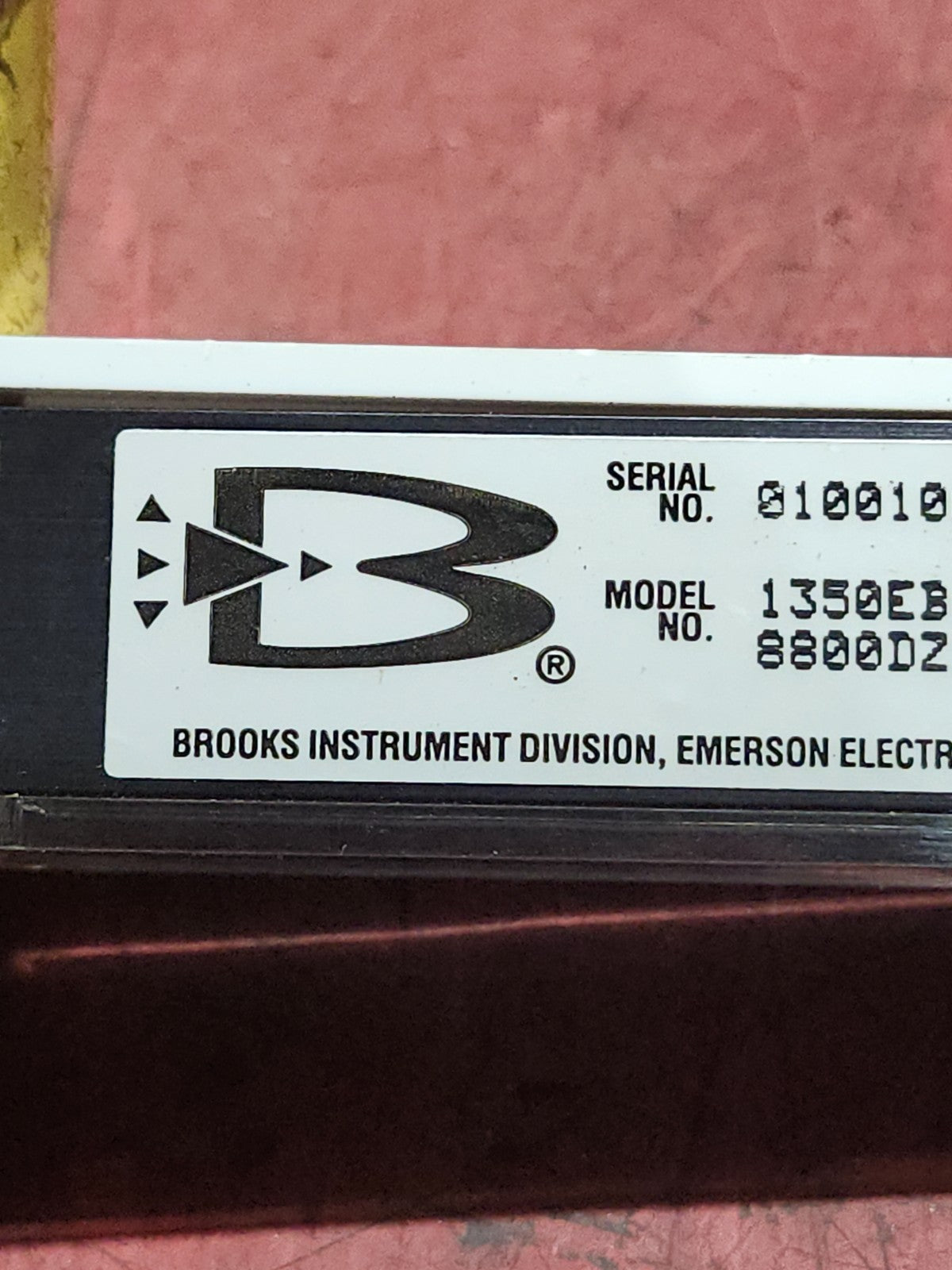 47553056