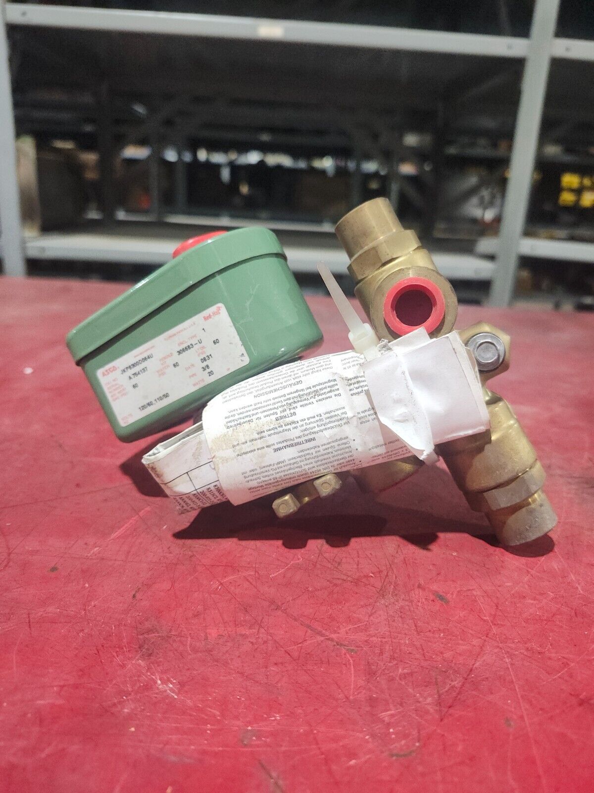 NEW NO BOX ASCO Solenoid Valve 120V 60HZ JKP83000D064U