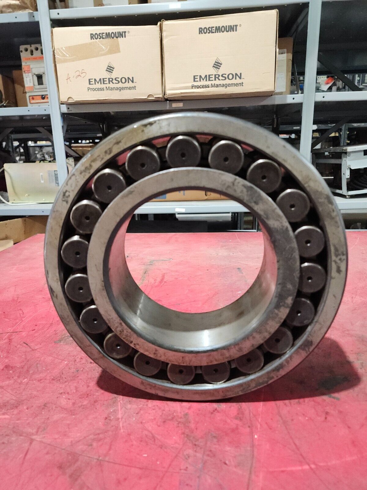 NEW NO BOX TORRINGTON SPHERICAL ROLLER BEARING 140SD22-W33F3