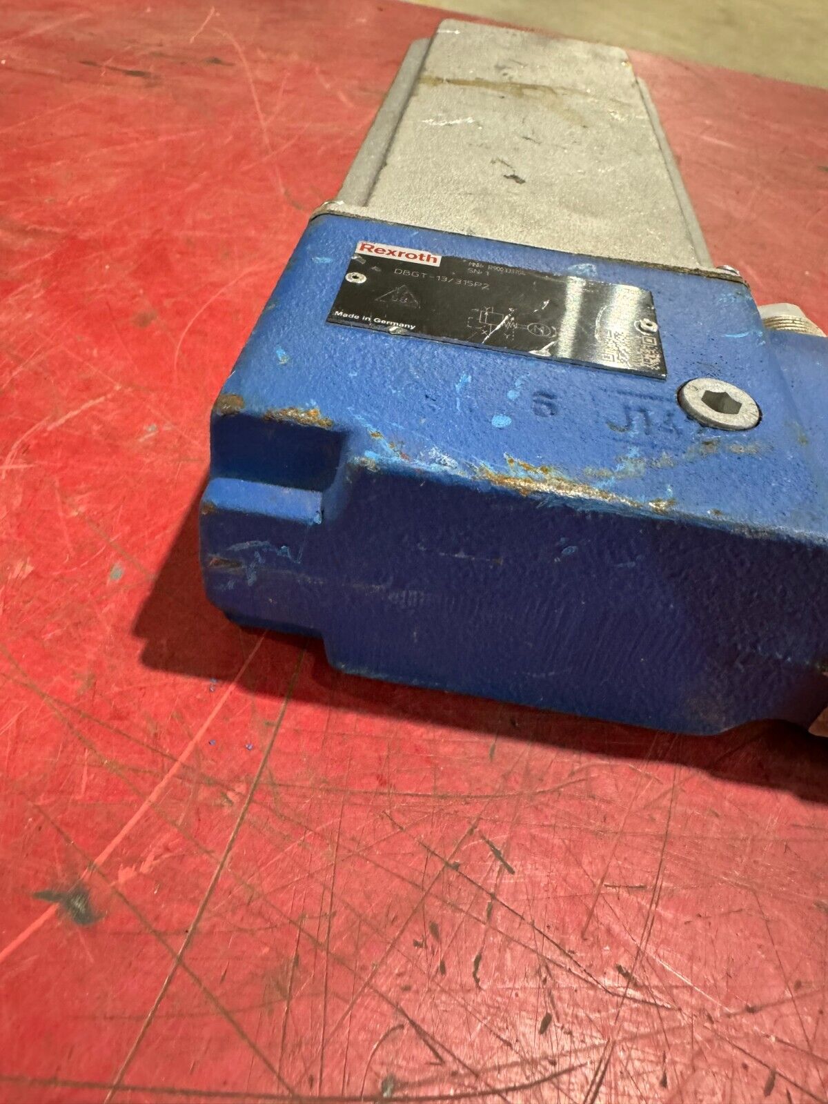 USED REXROTH R900333704 PRESSURE RELIEF VALVE DBGT-13/315P2