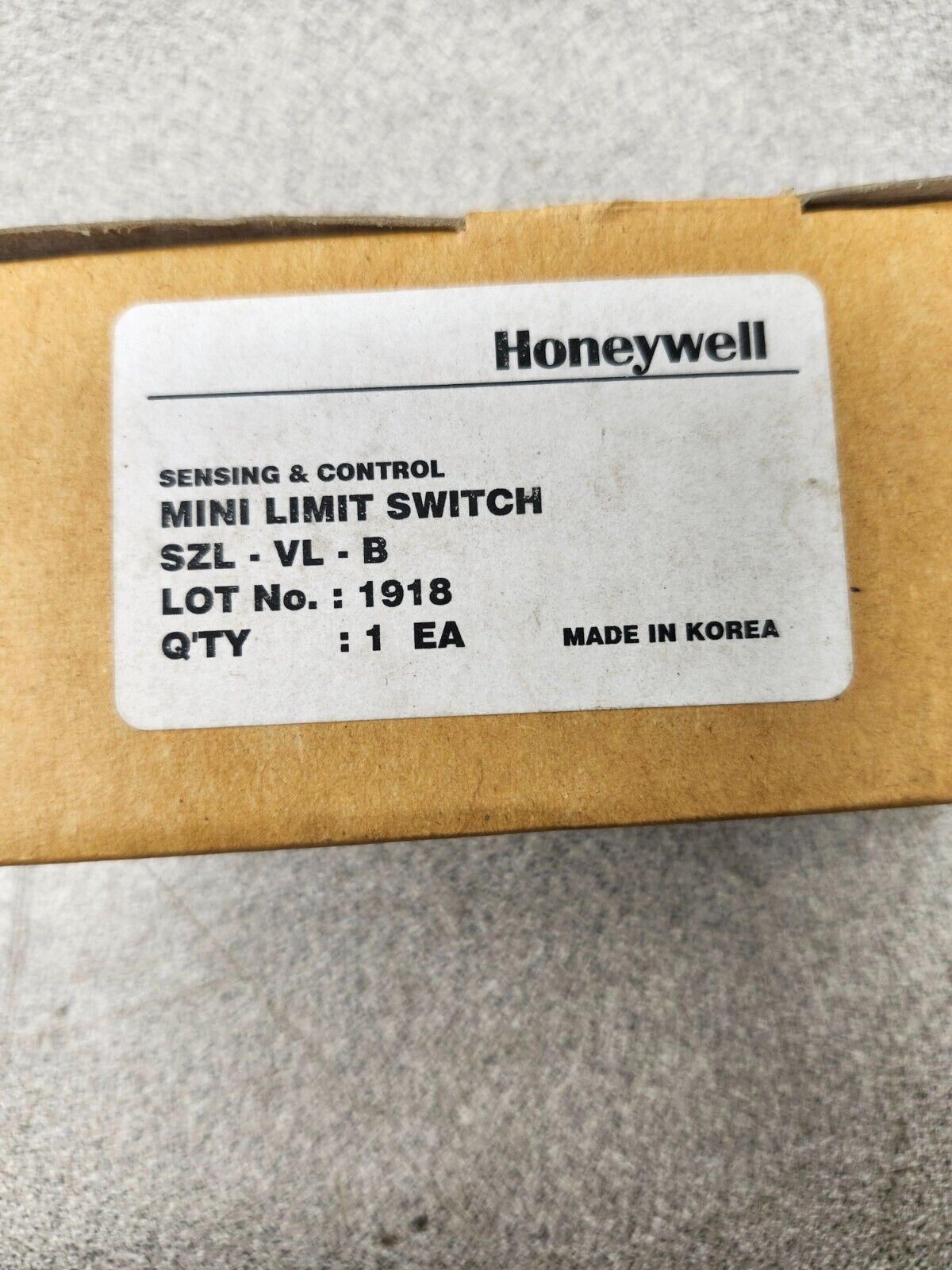 NEW IN BOX LOT OF 10 HONEYWELL Mini Limit Switch SZL-VL-C 5A