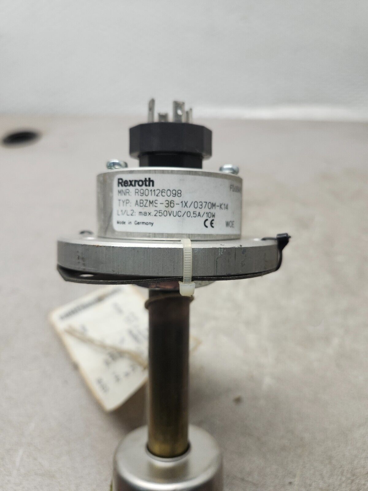 NEW NO BOX REXROTH FLOAT SWITCH R901126098 ABZMS-36-1X/0370M-K14