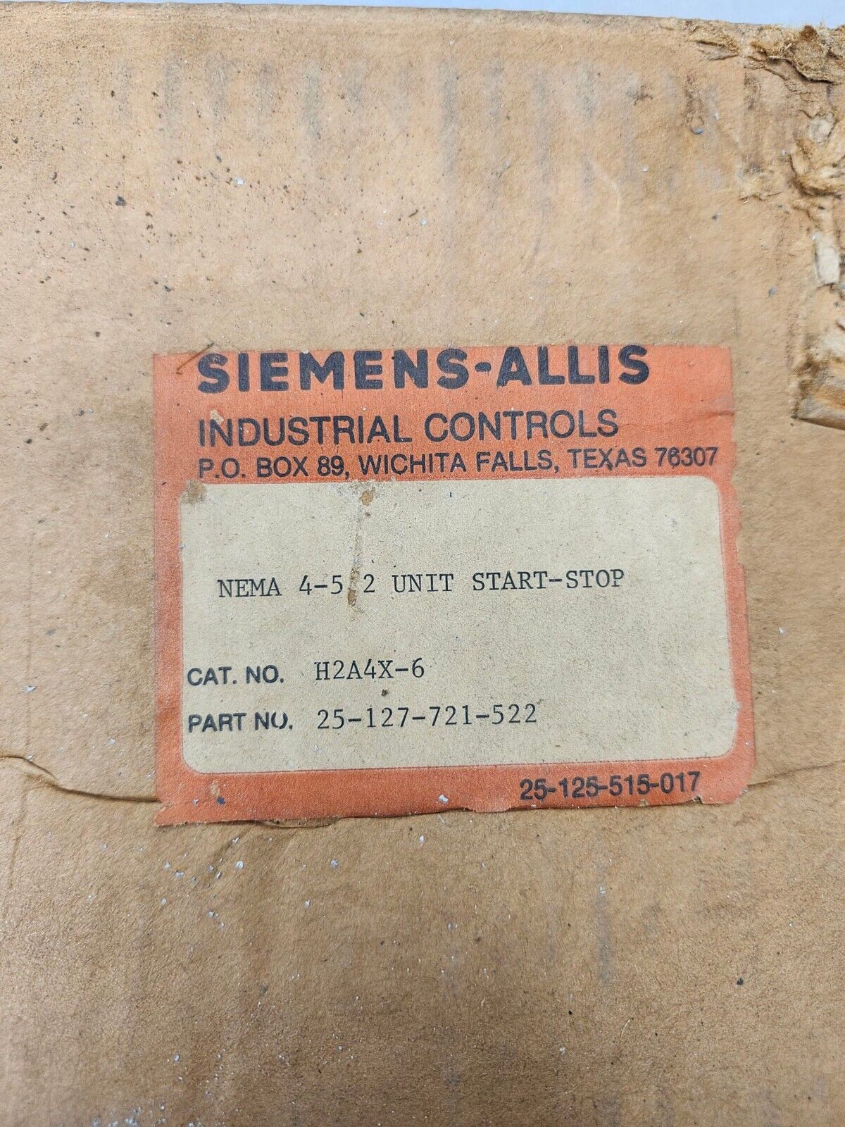 NEW IN BOX SIEMENS NEMA 4-5-2 UNIT START STOP H2A4X-6 25-127-721-522