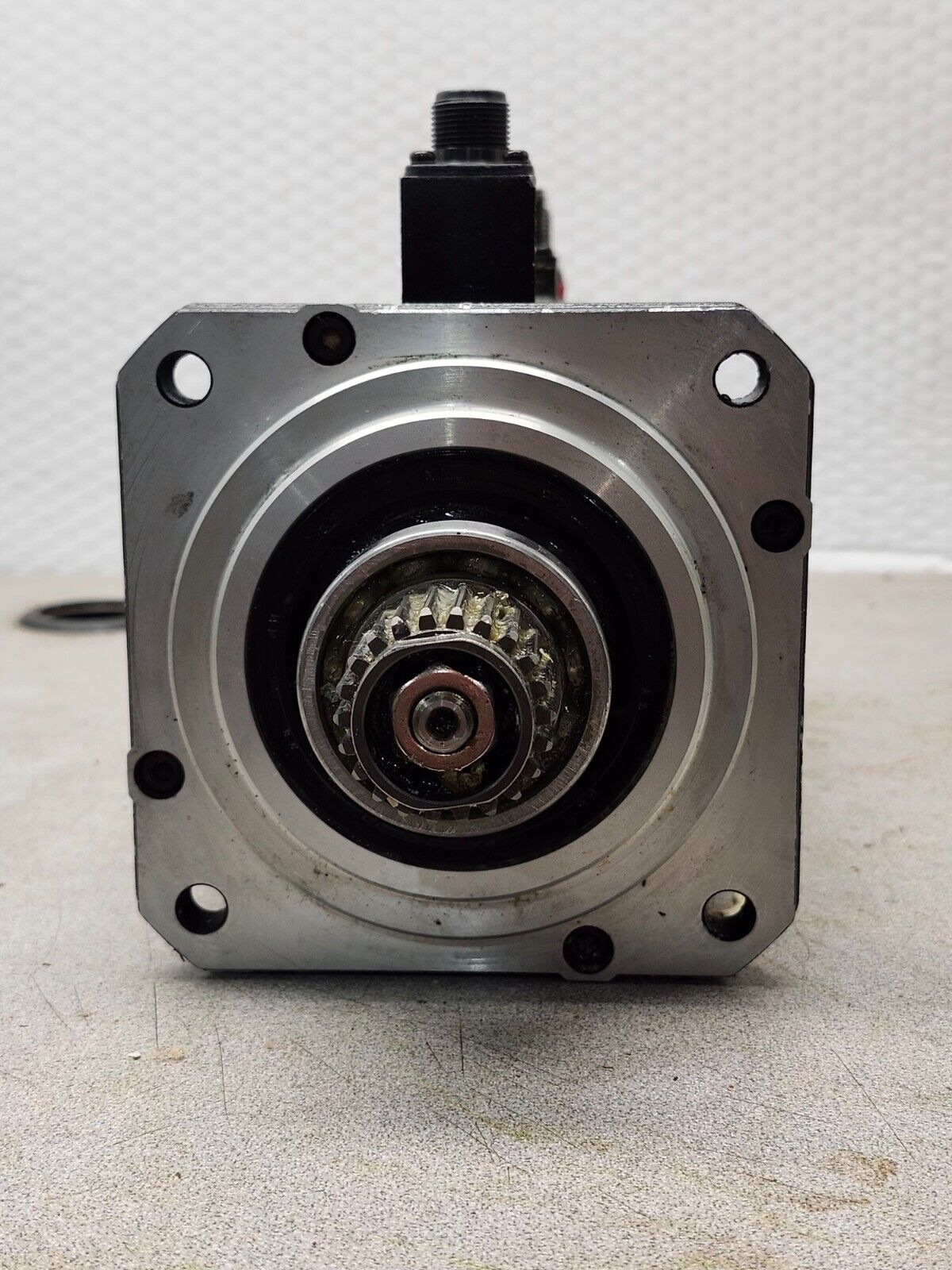 USED FANUC AC SERVO MOTOR A06B-0163-B175-R