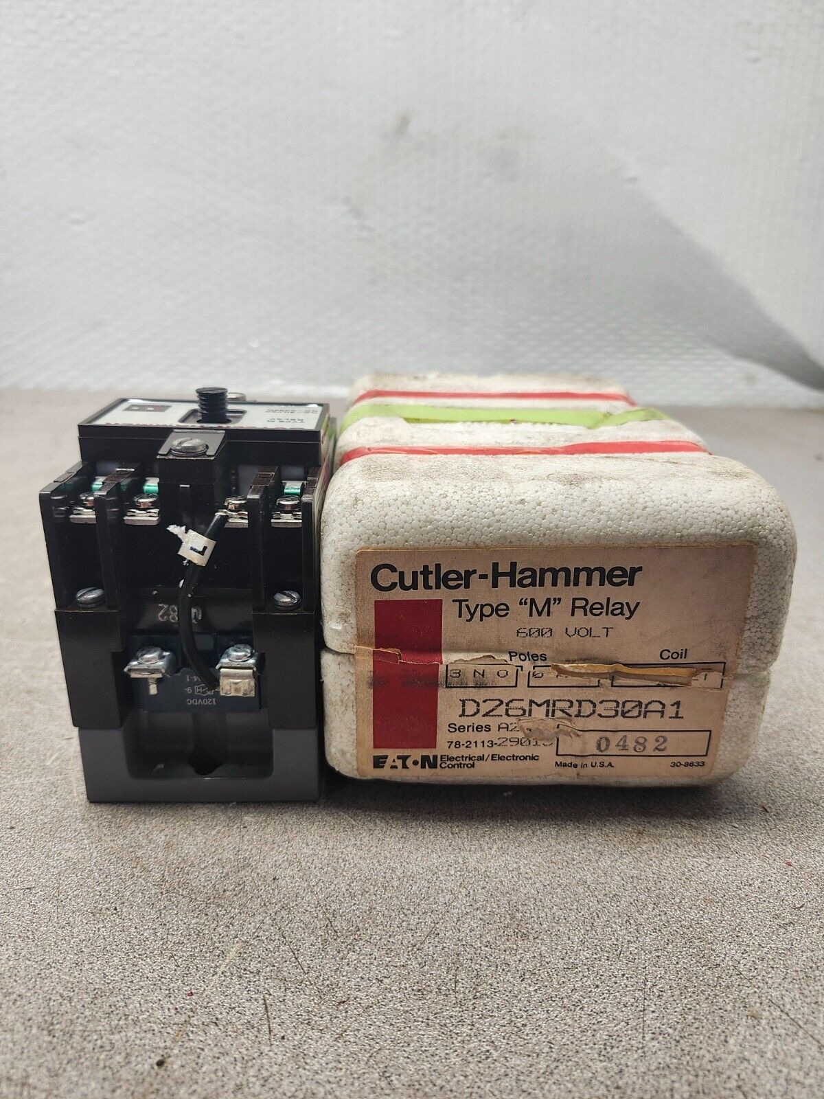 NEW IN BOX CUTLER HAMMER TYPE M RELAY D26MRD30A1