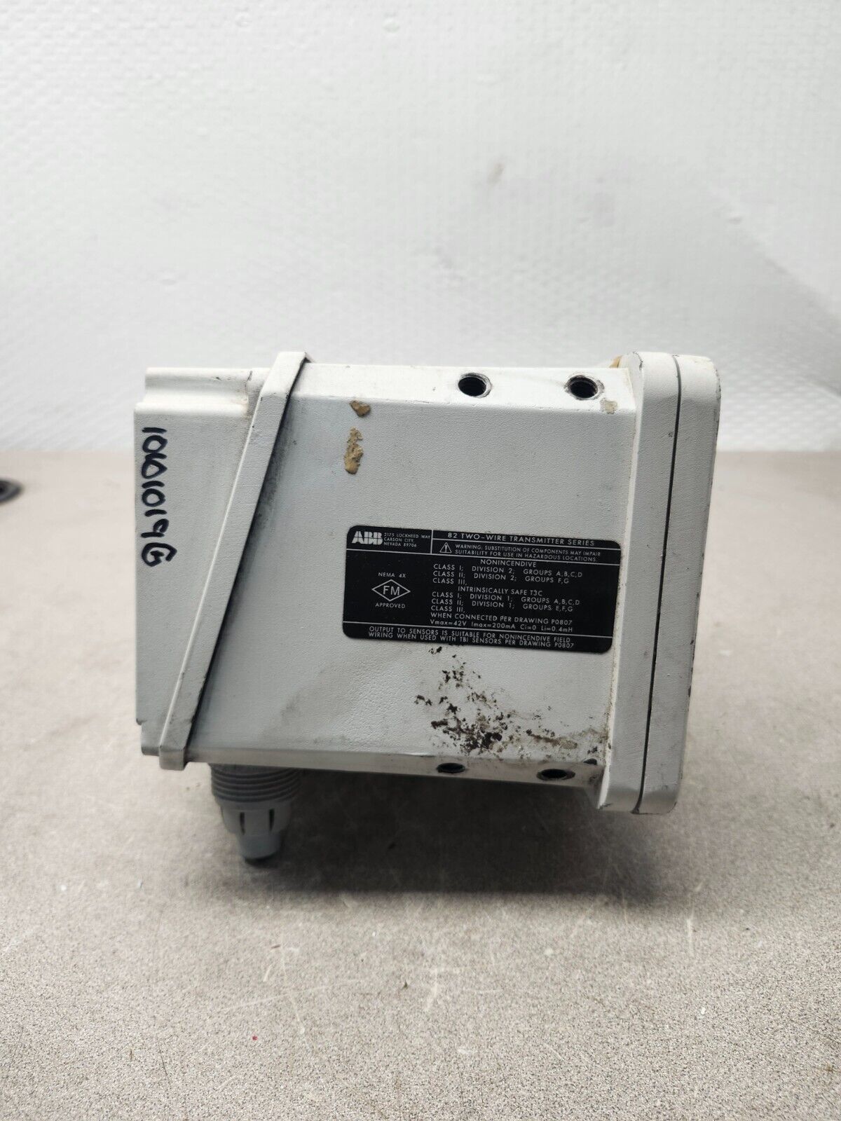 USED NO BACK ABB CONDUCTIVITY TRANSMITTER TB82