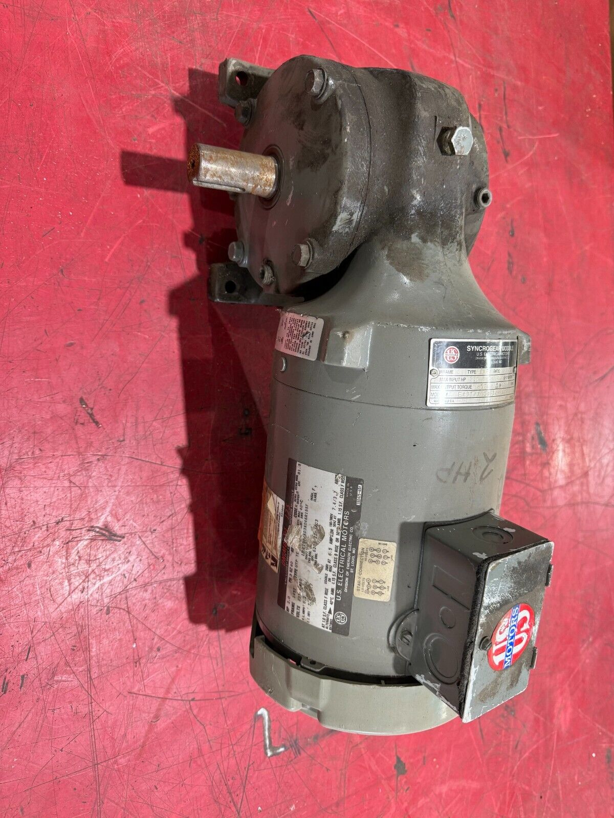 UNUSED U.S. MOTORS 2HP GEARMOTOR TYPE GWP 14:1 RATIO E431/X03X034R046F