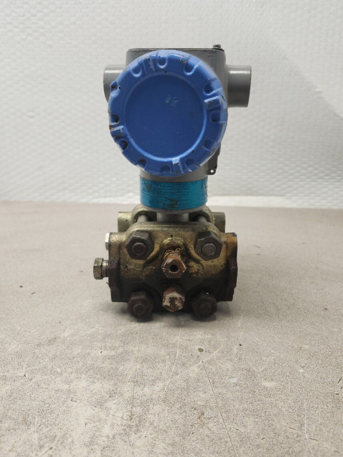 USED HONEYWELL PRESSURE TRANSMITTER ST820-A1AC6AS-1-A-AD0-11S-A-10A0-00-0000