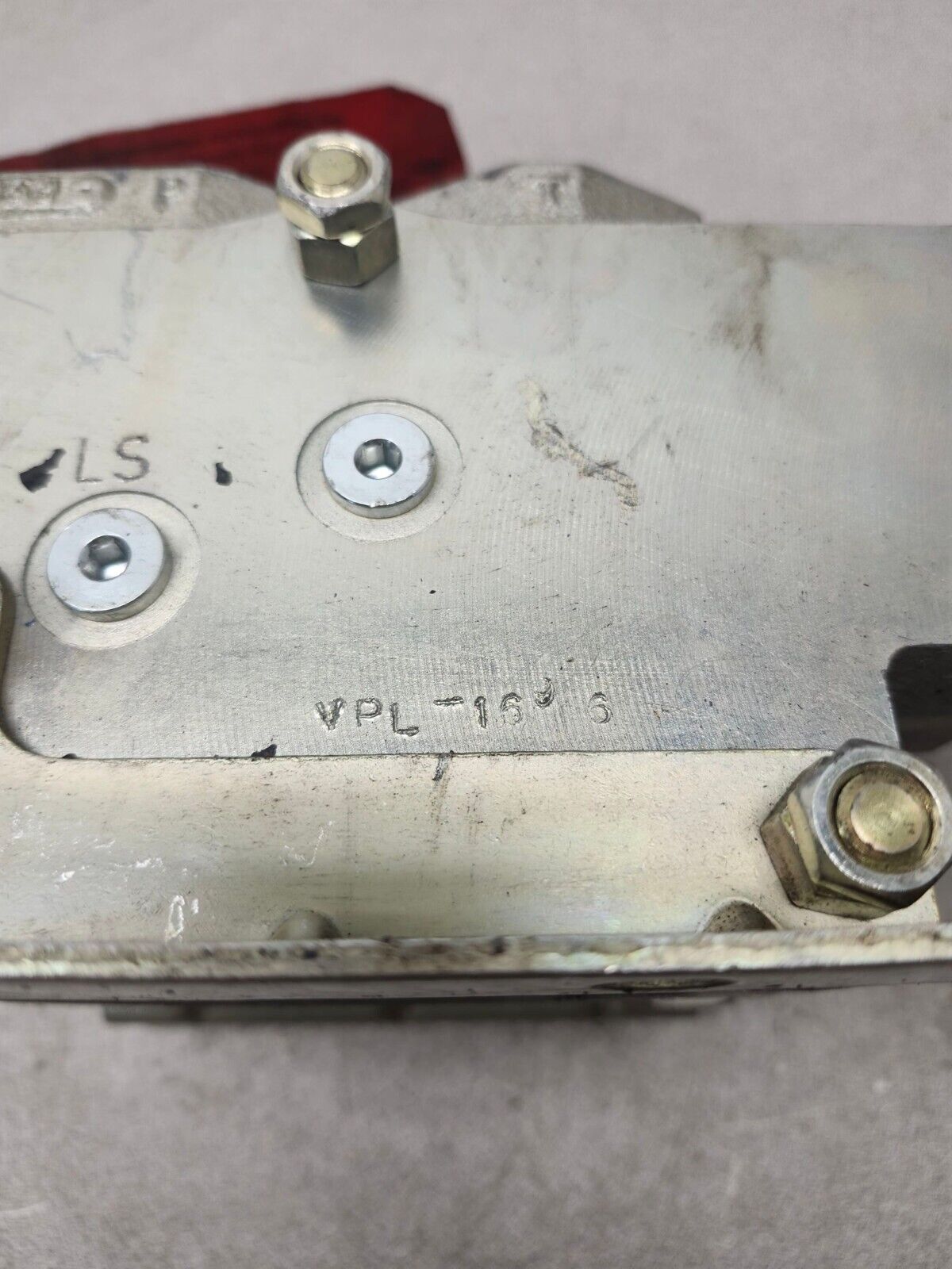 NEW NO BOX HYDRADY HYDRAULIC MANIFOLD VPL-1696