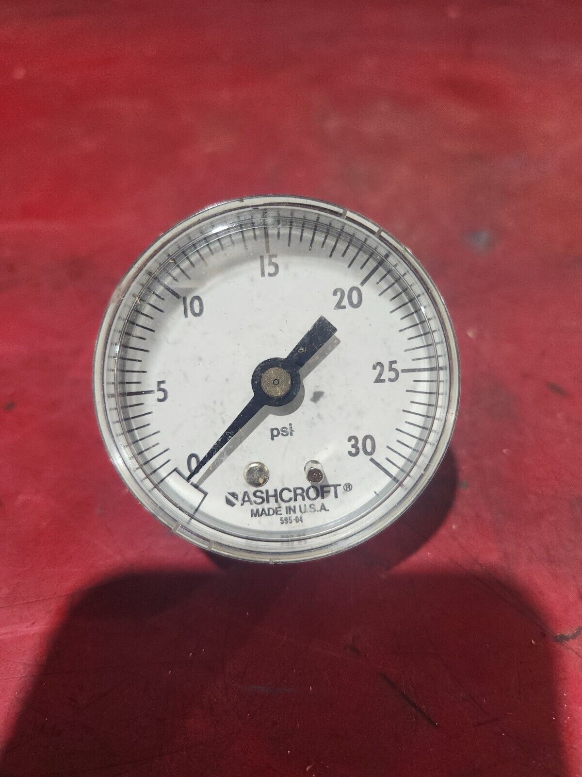 NEW IN BOX LOT OF 2 ASHCROFT Pressure Gauge 0-30PSI SIZE 2'' CONN 1/4''  20W1005