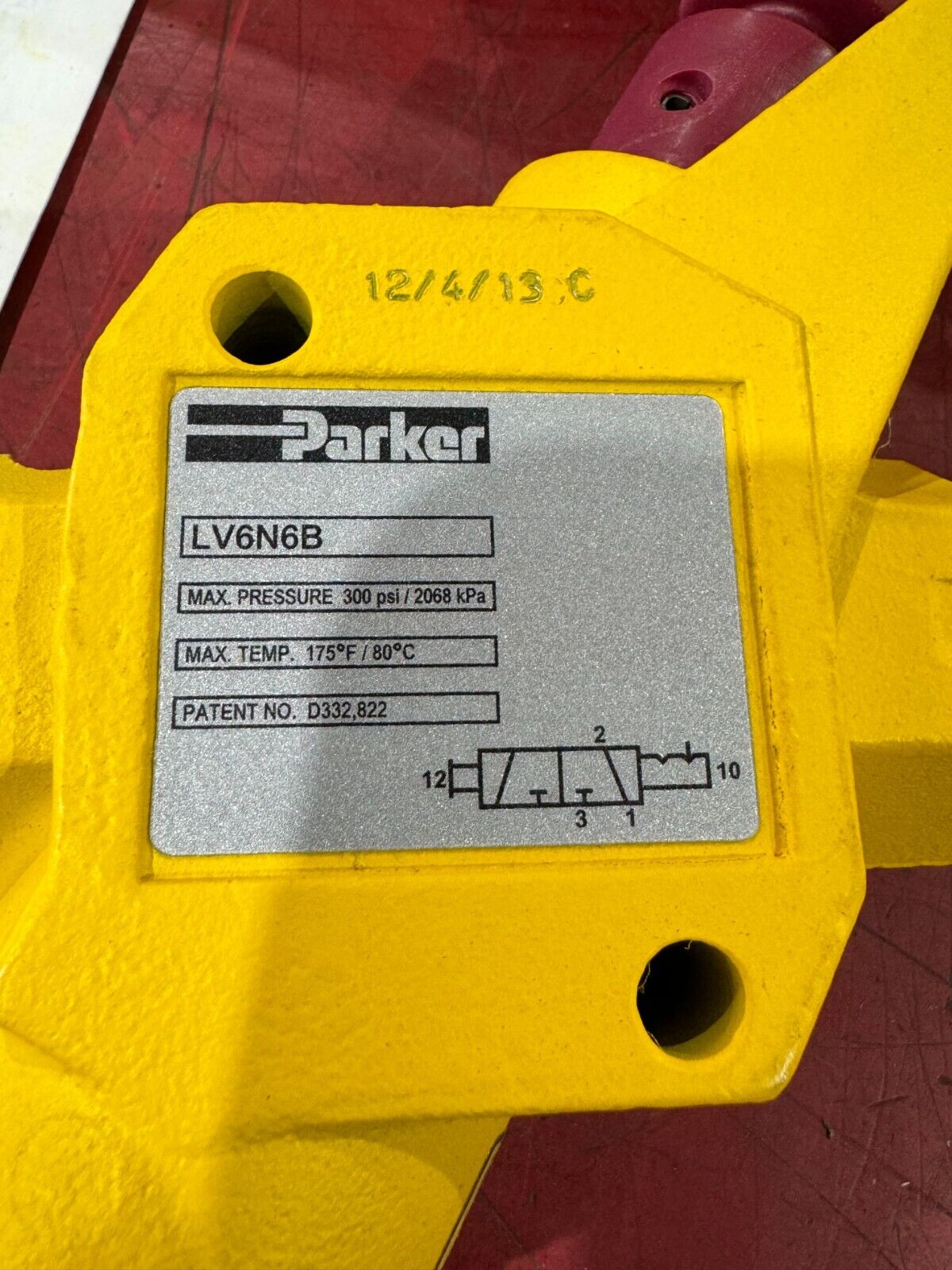 NEW IN BOX PARKER LV6N6B MANUAL LOCK OUT VALVE 3/4" INCH