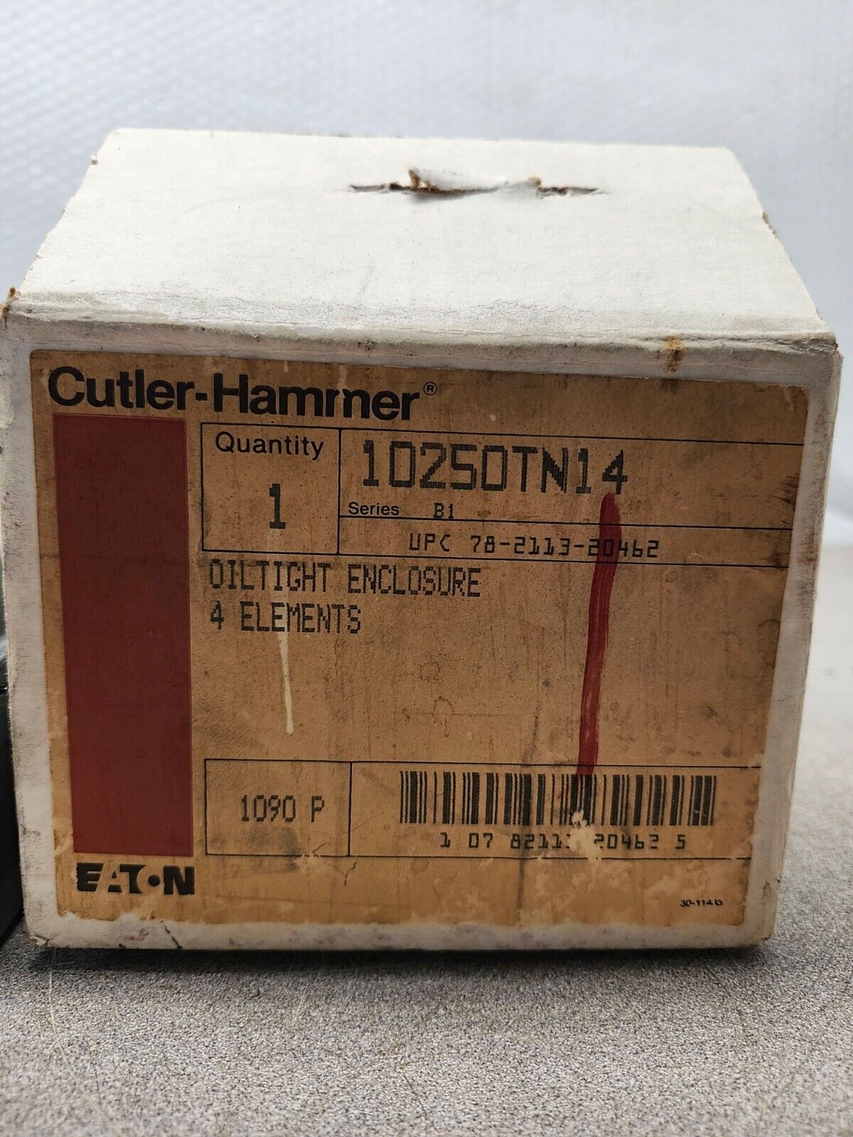 NEW IN BOX CUTLER HAMMER OILTIGHT ENCLOSURE 10250TN14