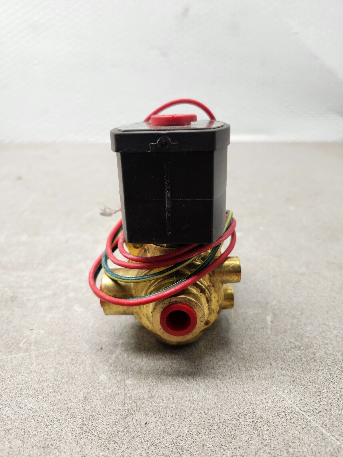 NEW NO BOX Asco Red HAT Solenoid Valve 120V 1/4'' EF8342G001M