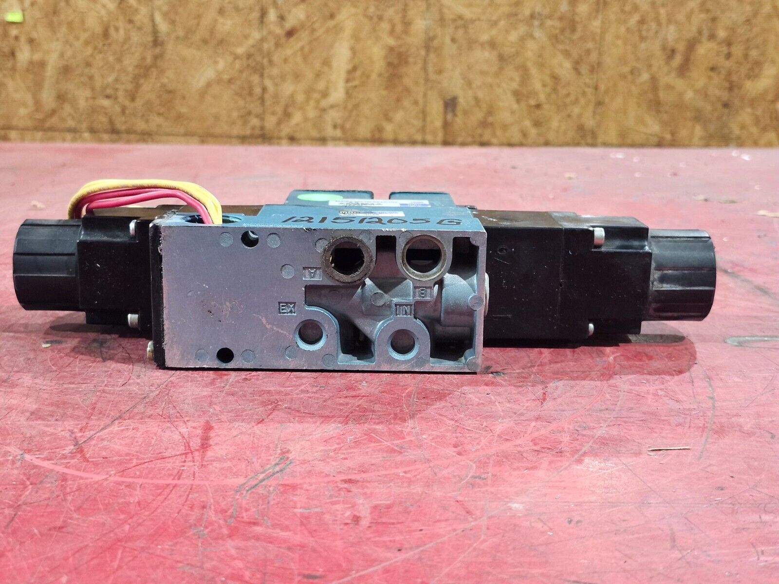 NEW NO BOX MAC SOLENOID VALVE 82A-CC-000-TM-DAAP-1DA