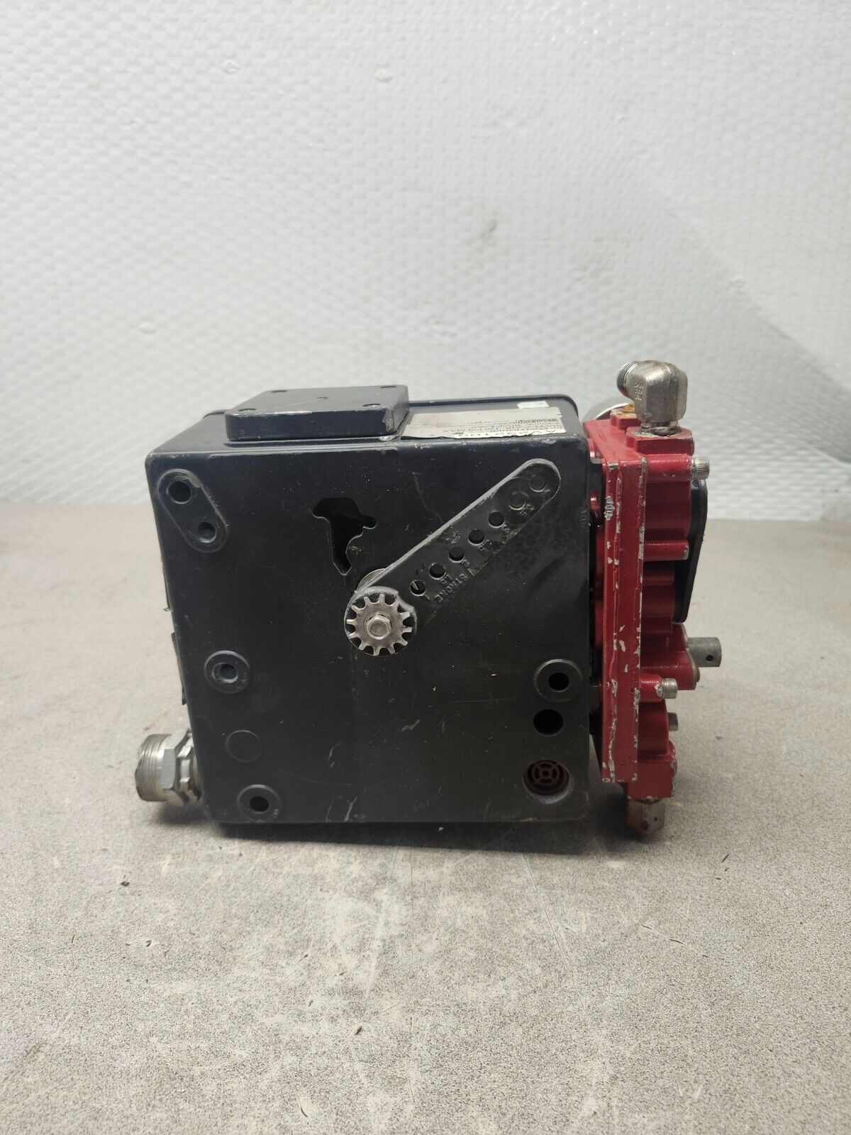 USED BAILEY I/P Positioner Pneumatic 150 psi AV232100 W/ASHCROFT GAGUE 0-100