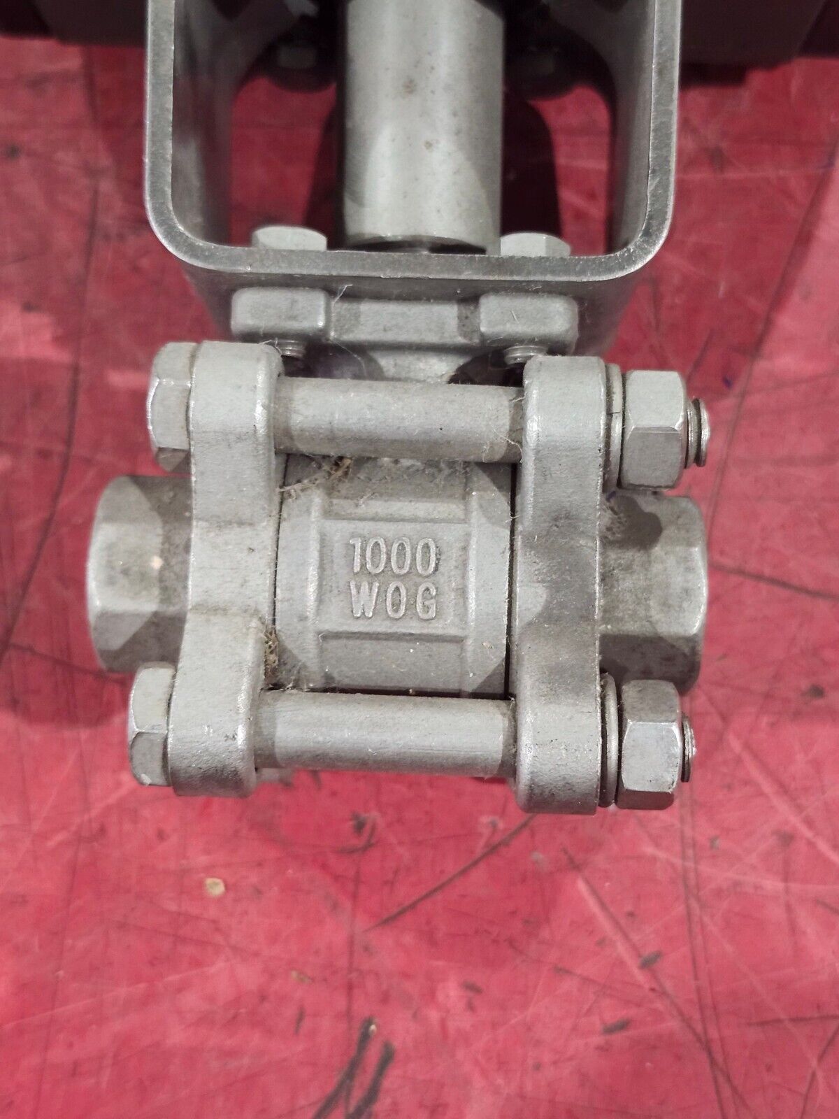 USED 1/4" VALVE WITH DURAIR ACTUATOR AP050 N