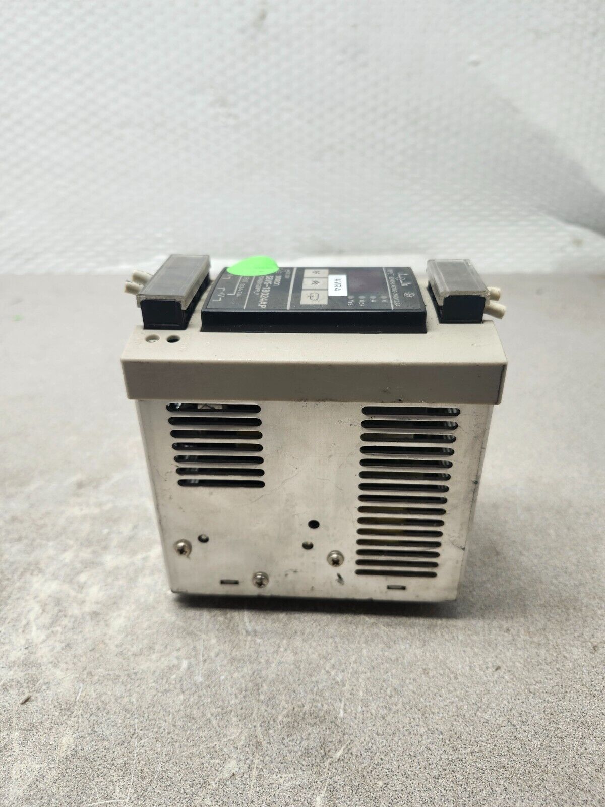 USED Omron Power Supply Output 24VDC, Input 100-240VAC S8VS-18024AP