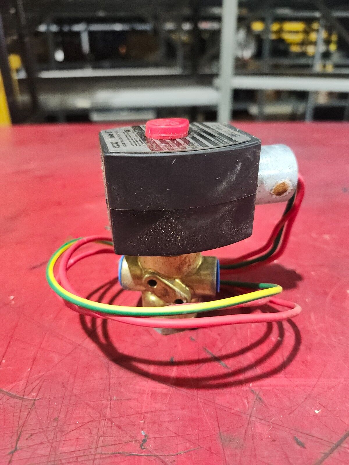 NEW NO BOX ASCO Solenoid Valve EF8320G184