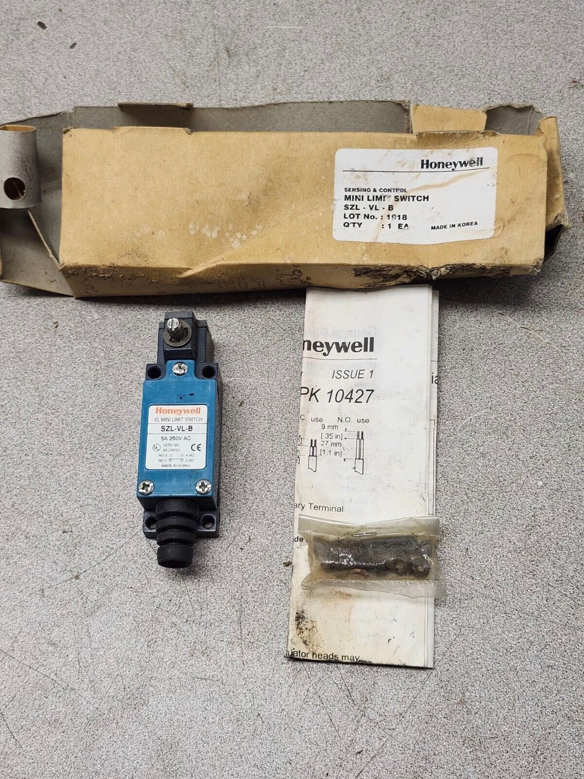 NEW IN BOX HONEYWELL VL MINI LIMIT SWITCH SZL-VL-B