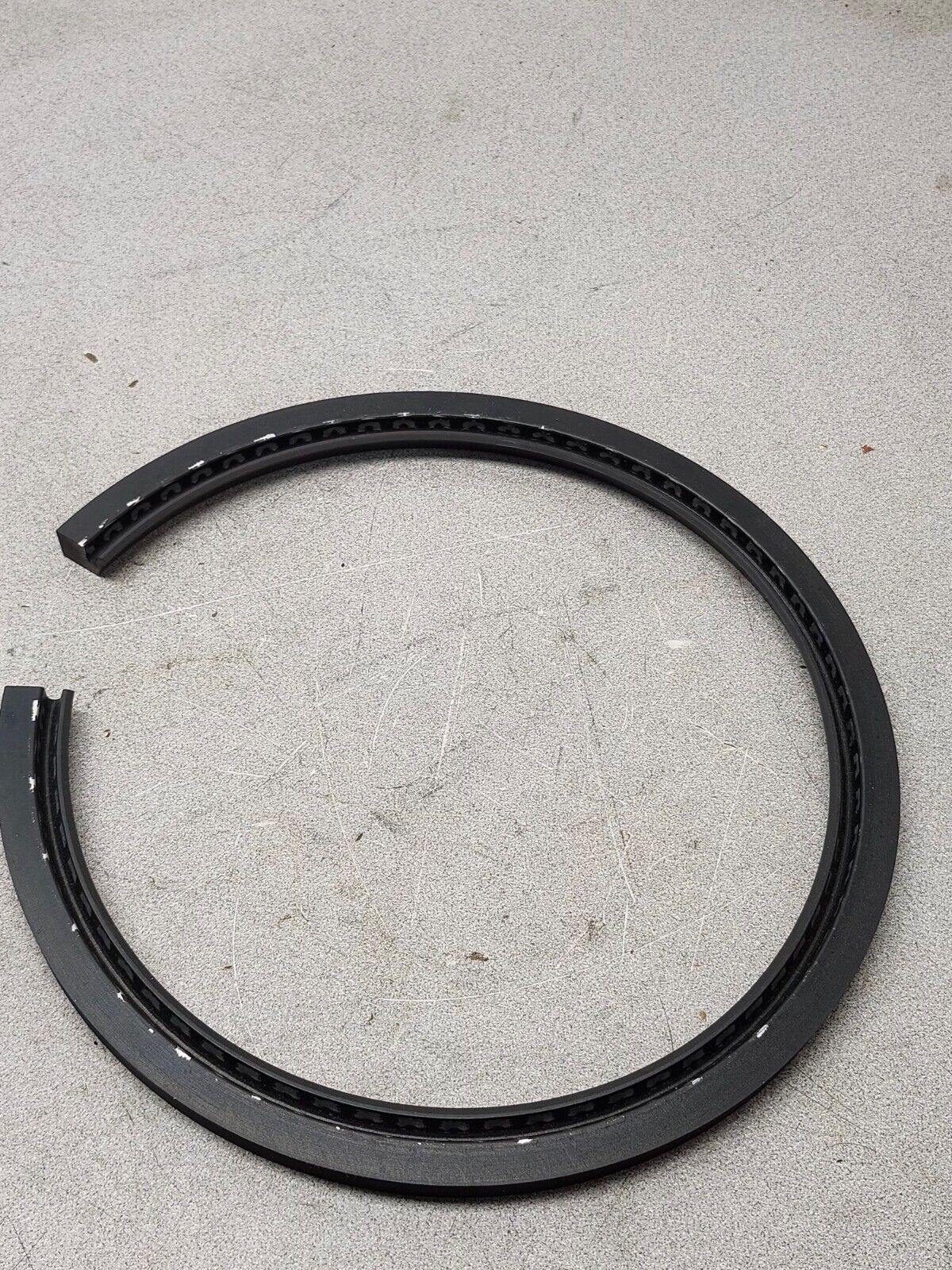 NEW IN BOX GARLOCK KLOZURE OIL SEAL 23 X 8623