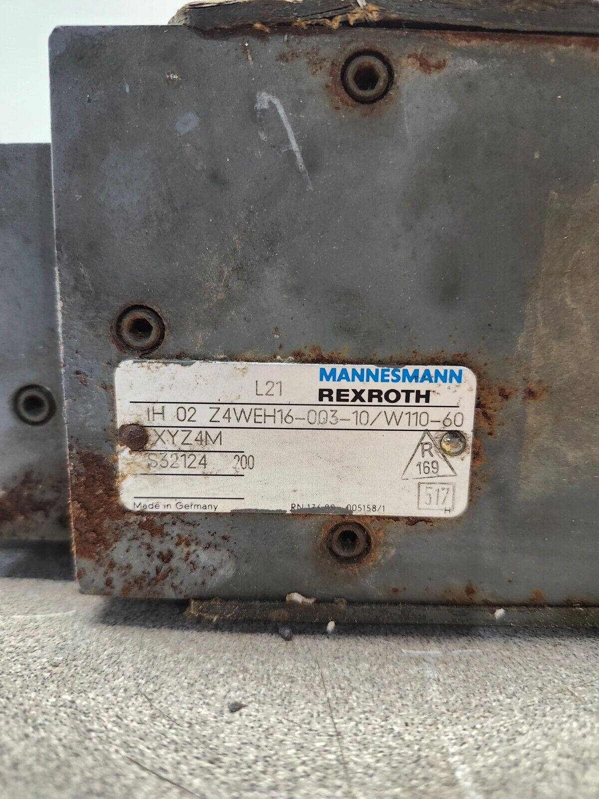 USED REXROTH VALVE IH 02 Z4WEH16-003-10/W110-60 XYZ4M