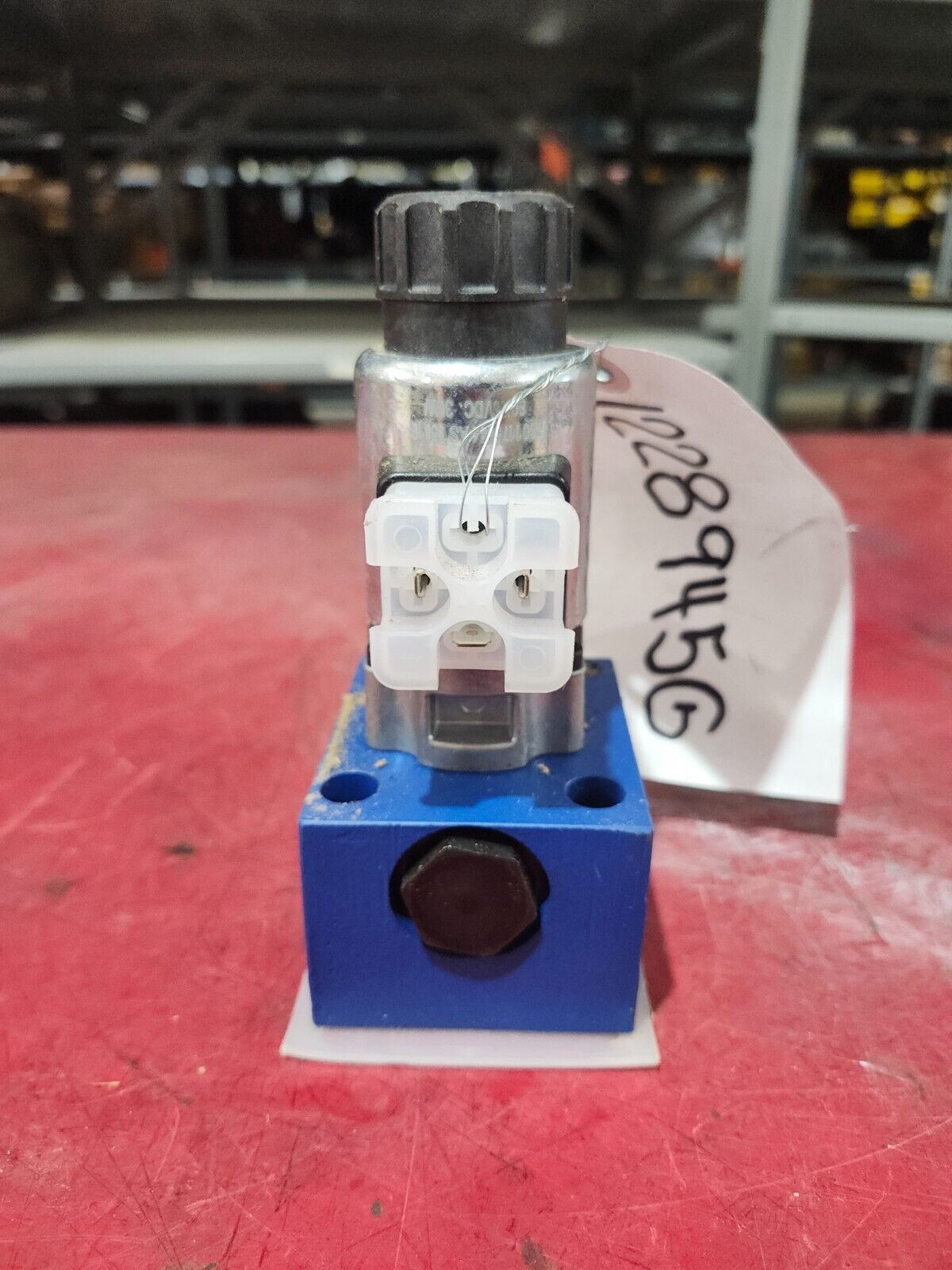 NEW NO BOX REXROTH Poppet Directional Valve R900051907