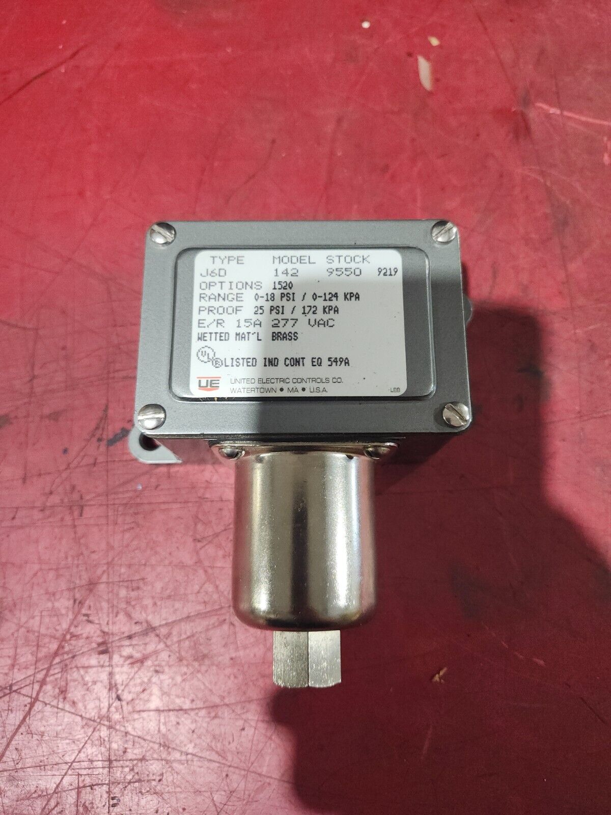 NEW IN BOX UNITED ELECTRIC PRESSURE SWITCH J6D 142 9550