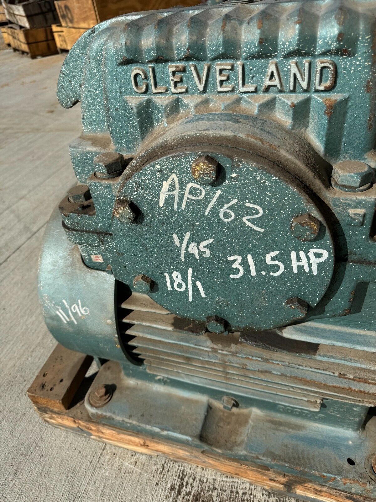 USED CLEVELAND GEAR REDUCER 18:1 RATIO 80AF