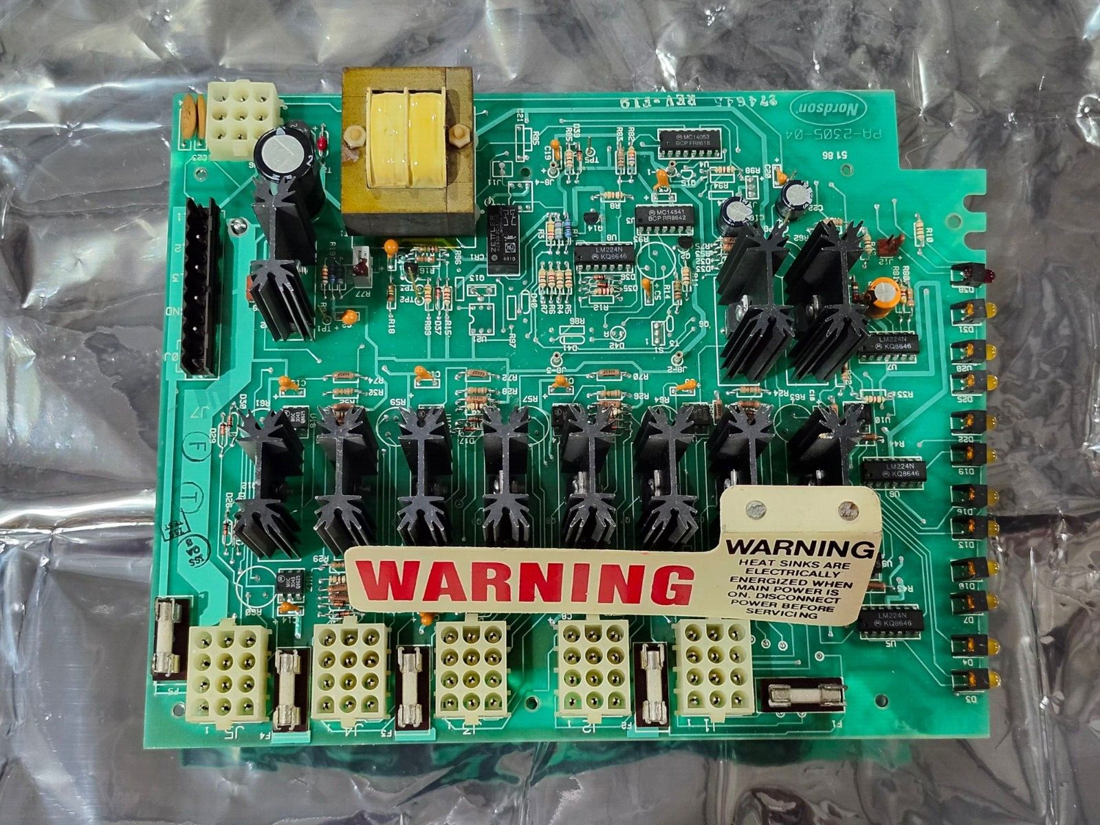 NEW NORDSON 2305 TEMPERATURE CONTROL BOARD PA-2305-04