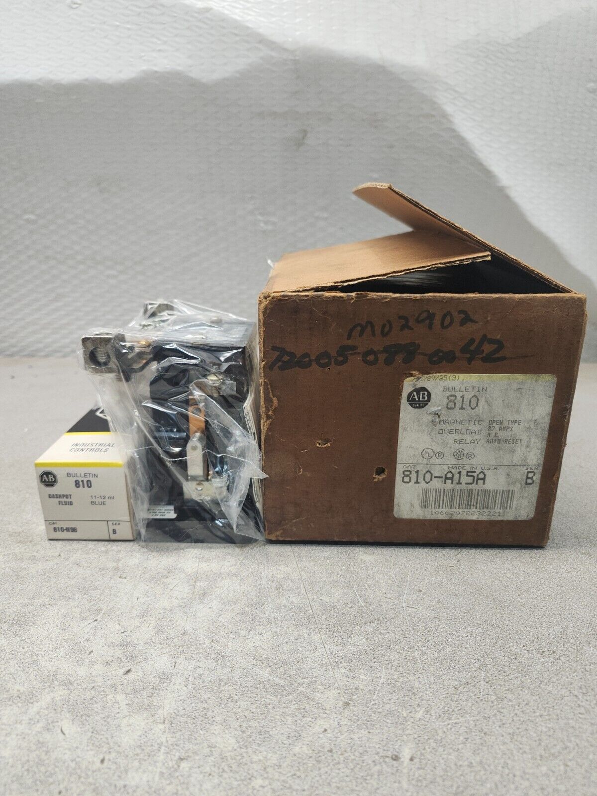 NEW IN BOX Allen Bradley Magnetic Overload Relay 810-A15A
