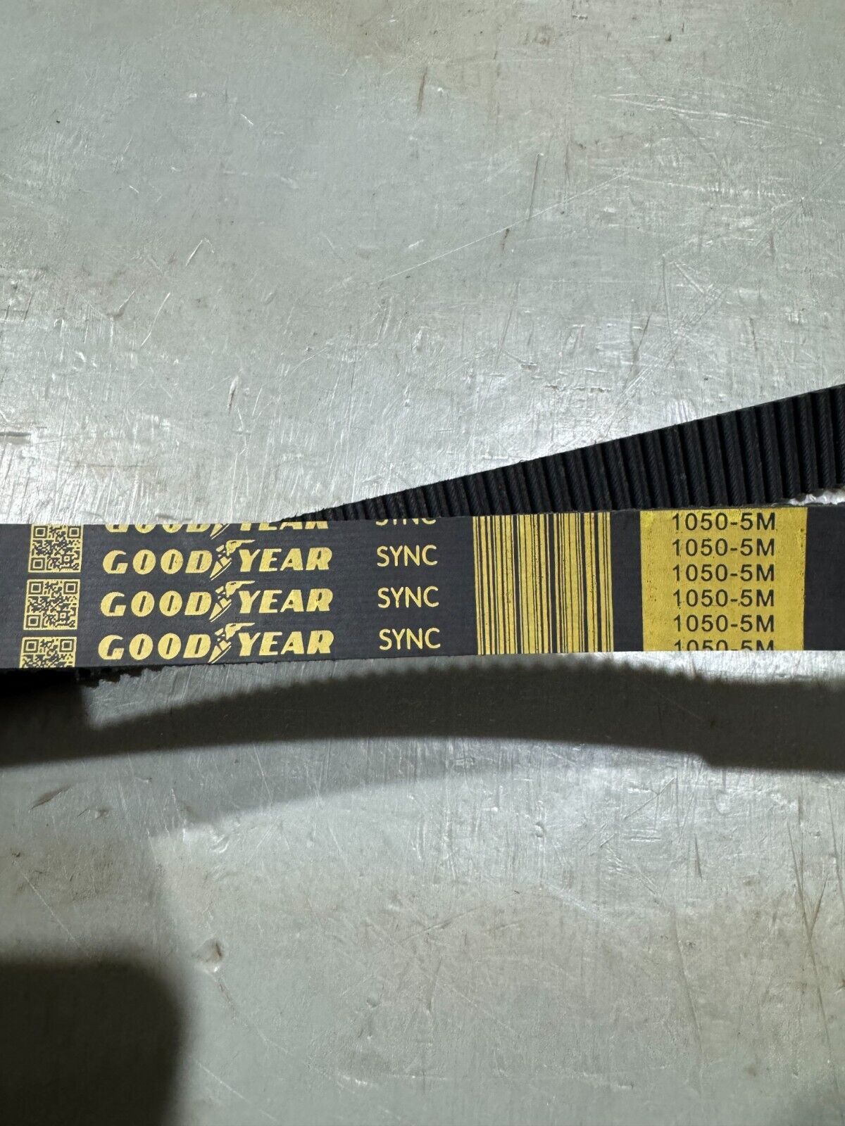 FACTORY NEW GOODYEAR SYNCHRONOUS Sync HTD TIMING BELT 1050-5M-25