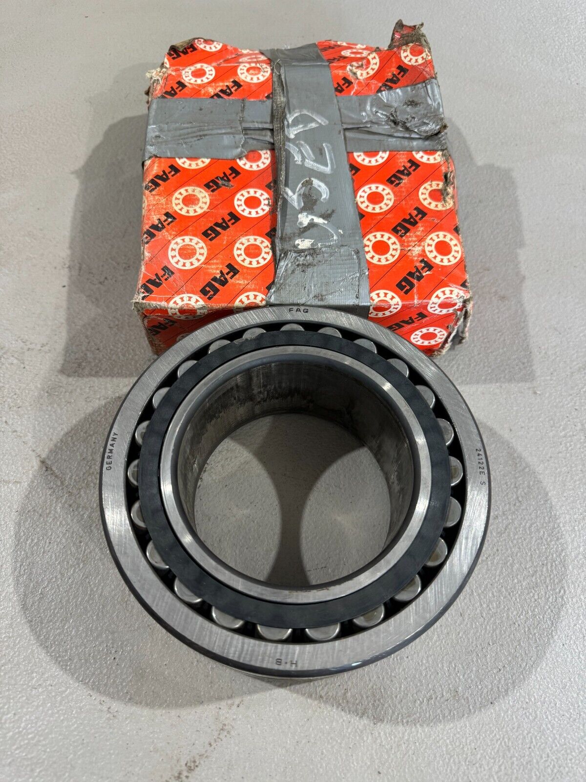 USED FAG SPHERICAL ROLLER BEARING 24122ES.TVPB.C3