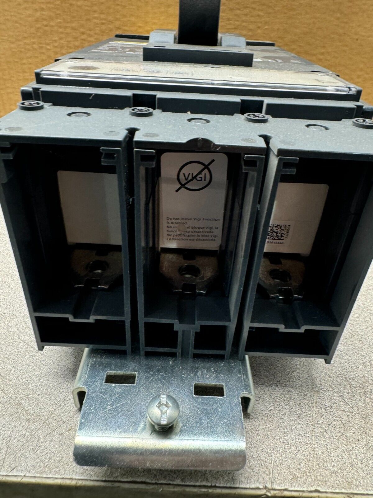 NEW IN BOX SQUARE D LD400 POWERPACT 3 POLE 400AMP CIRCUIT BREAKER LDA36400U31XTB