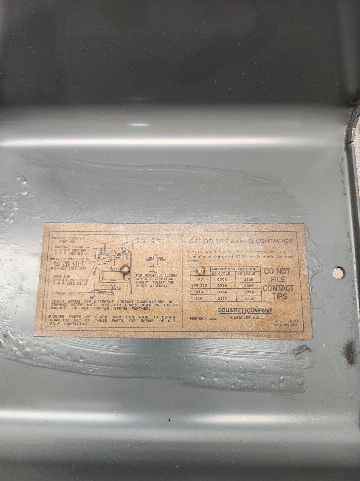 NEW SQUARE D CONTROL RELAY AND ENCLOSURE 110-120 VAC CLASS 8501 TYPE AG-60