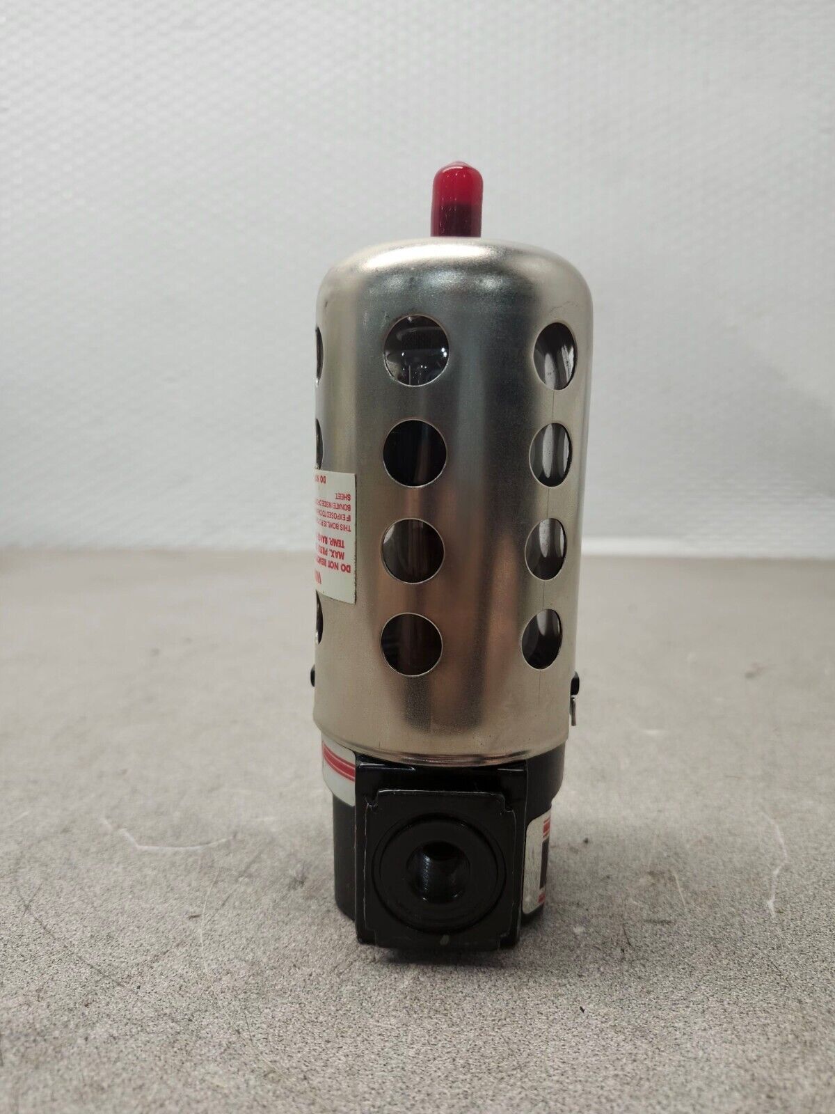 USED NO BOX Arrow Pneumatic Filter 1/4in Npt 150psi F352F5