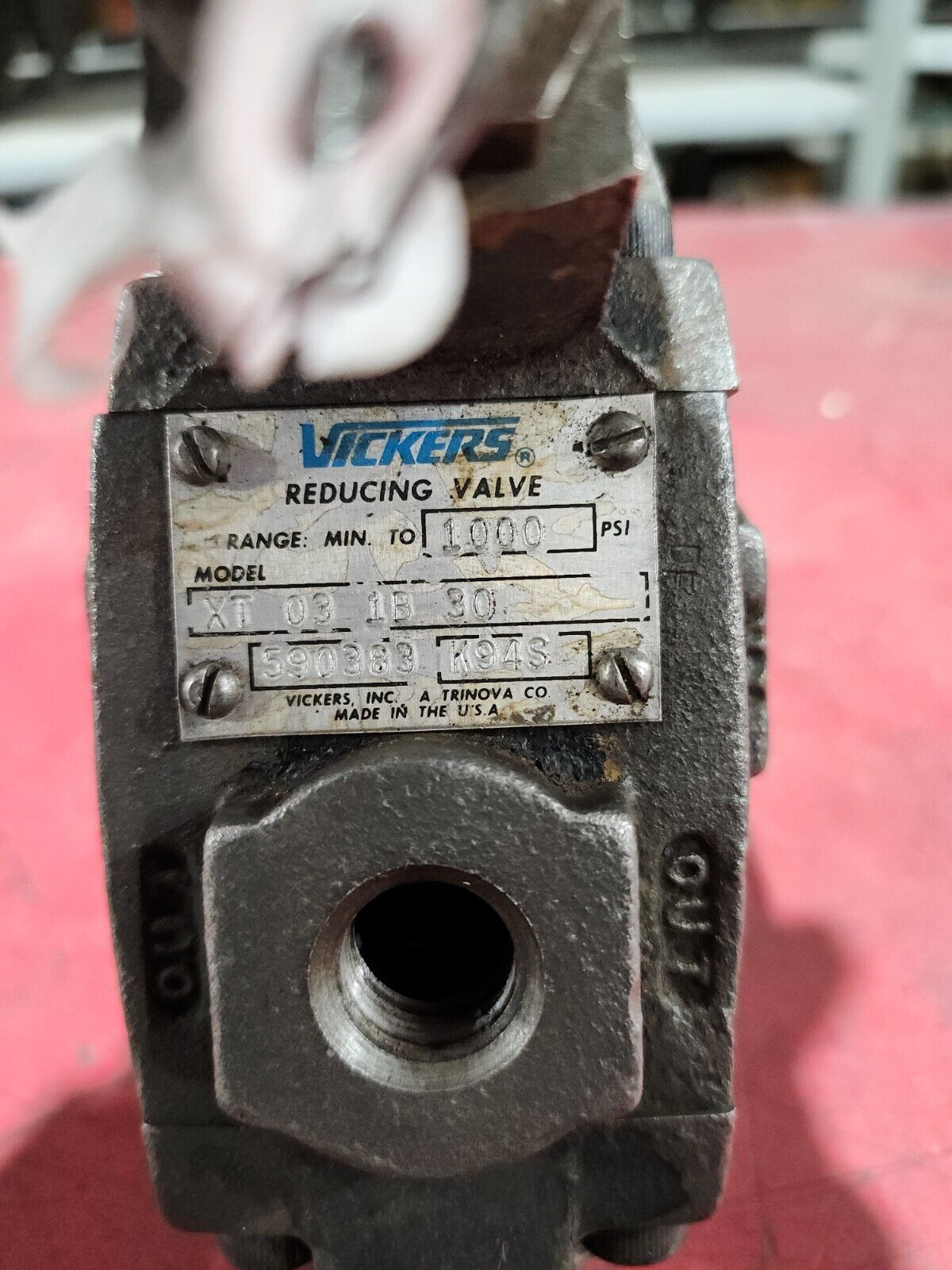 USED Vickers Reducing Valve 1000psi  XT 03 1B 30