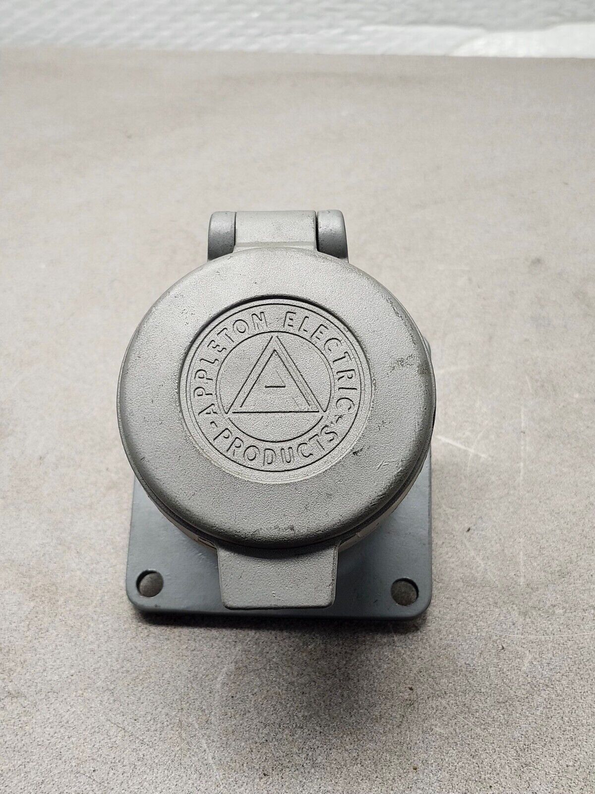 NEW NO BOX APPLETON POWERTITE RECEPTACLE ADR6034