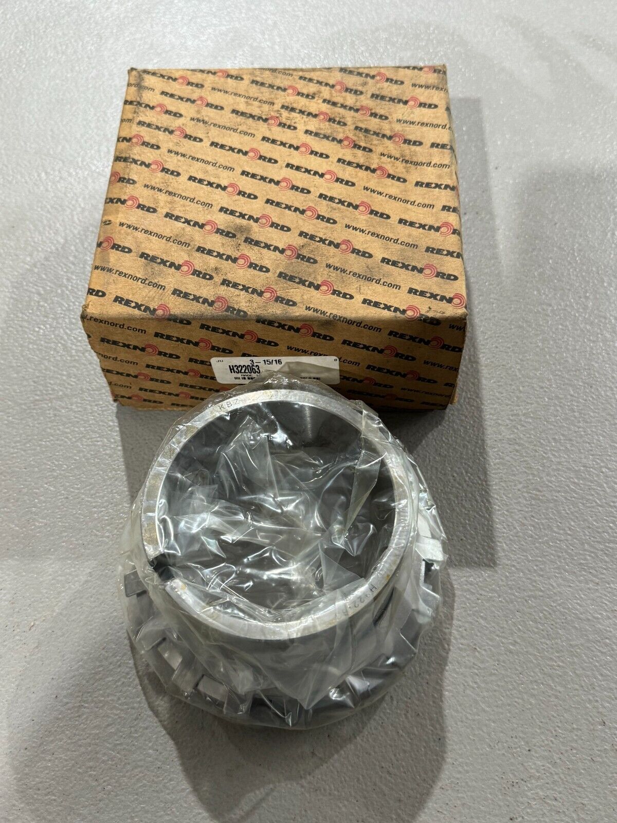 NEW IN BOX REXNORD 3-15/16" BORE ADAPTER BEARING H322063