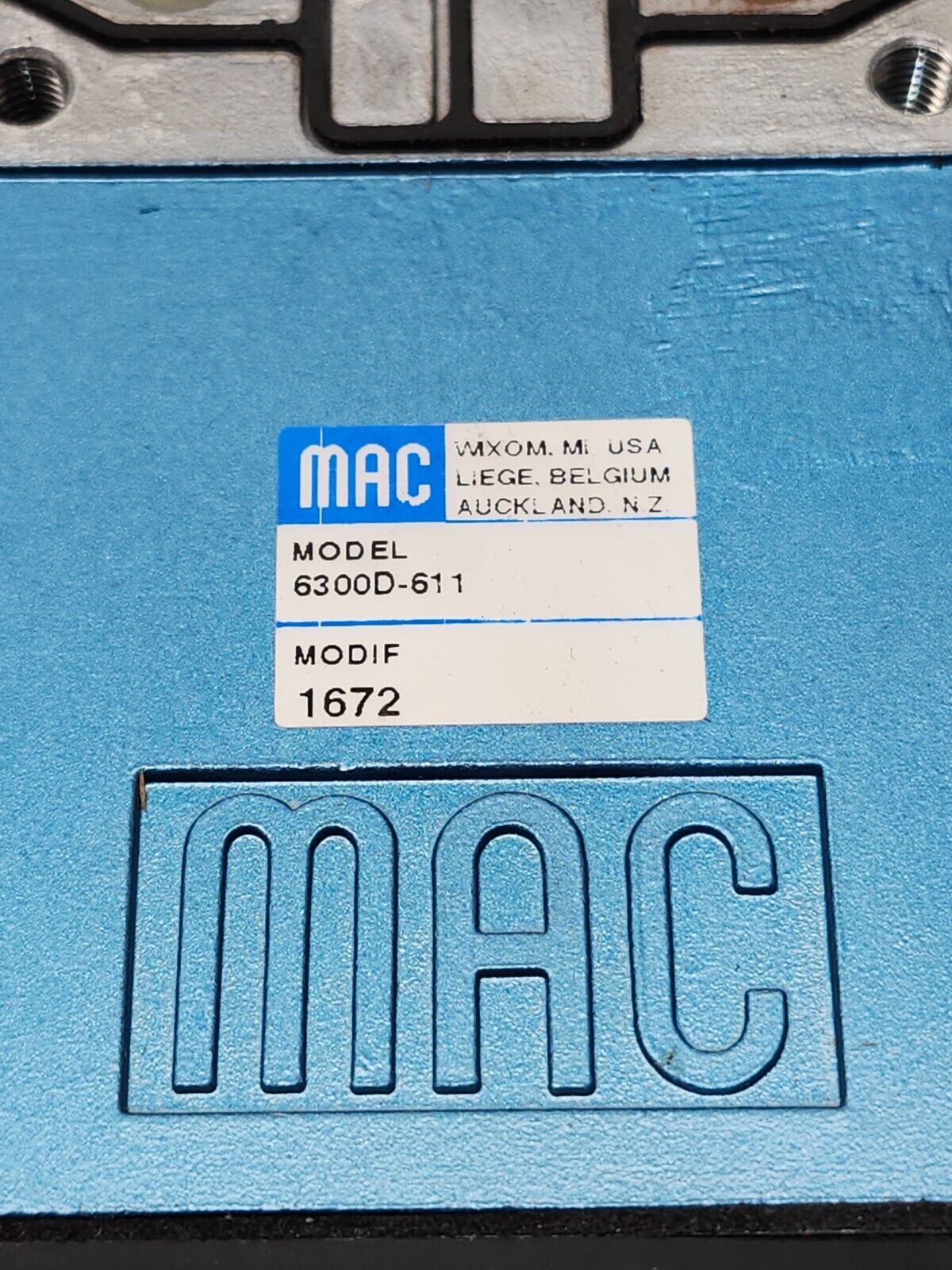 NEW IN BOX MAC VALVE 6300D-611