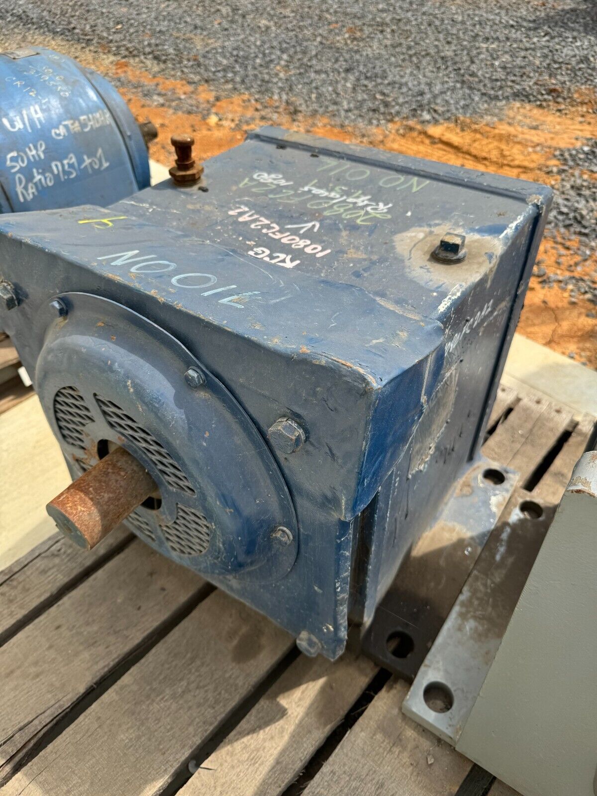 USED FALK ENCLOSED GEAR DRIVE SPEED REDUCER 93:1 RATIO 2080FC2A