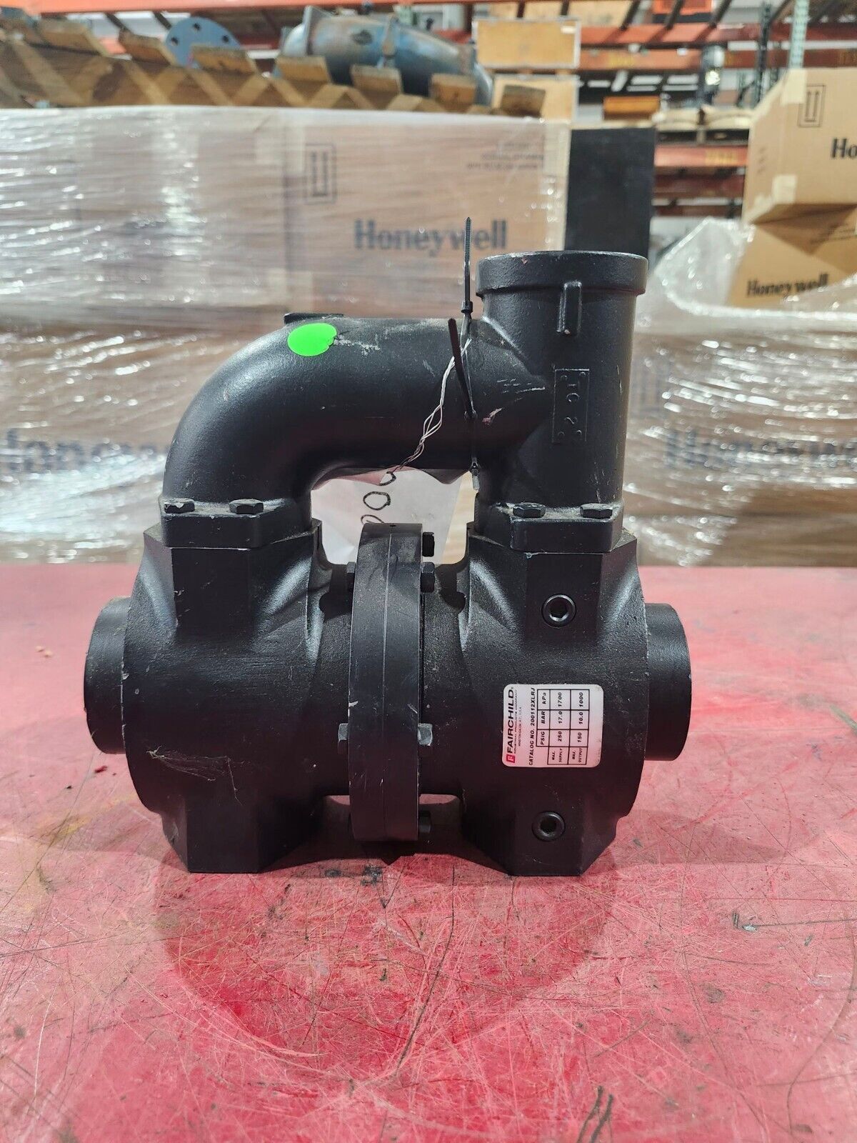 NEW NO BOX FAIRCHILD PNEUMATIC VALVE 200112XLRJ TC2