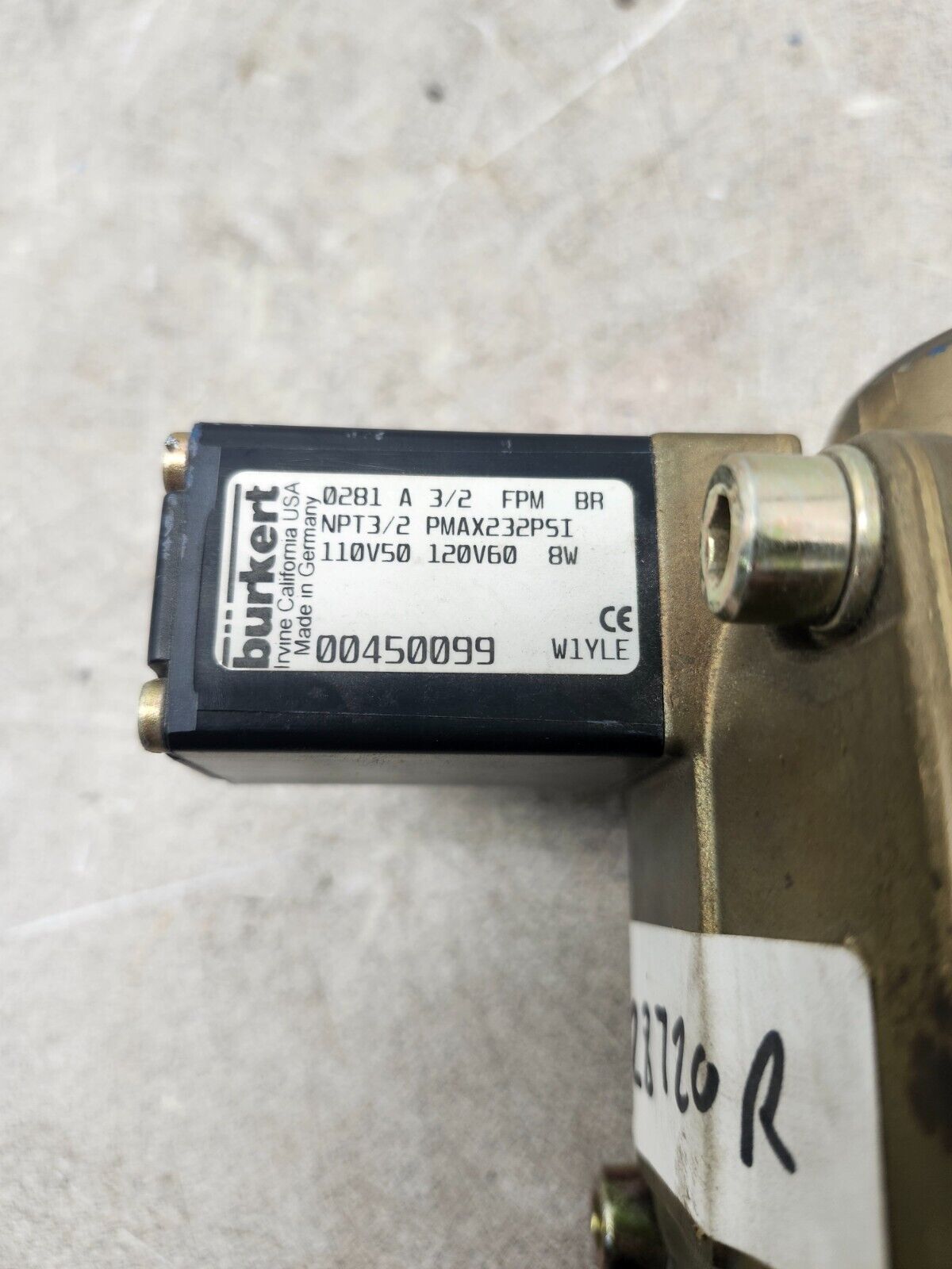 USED Burkert Solenoid Valve 3/2 FPM BR 120V 60HZ 0281 A