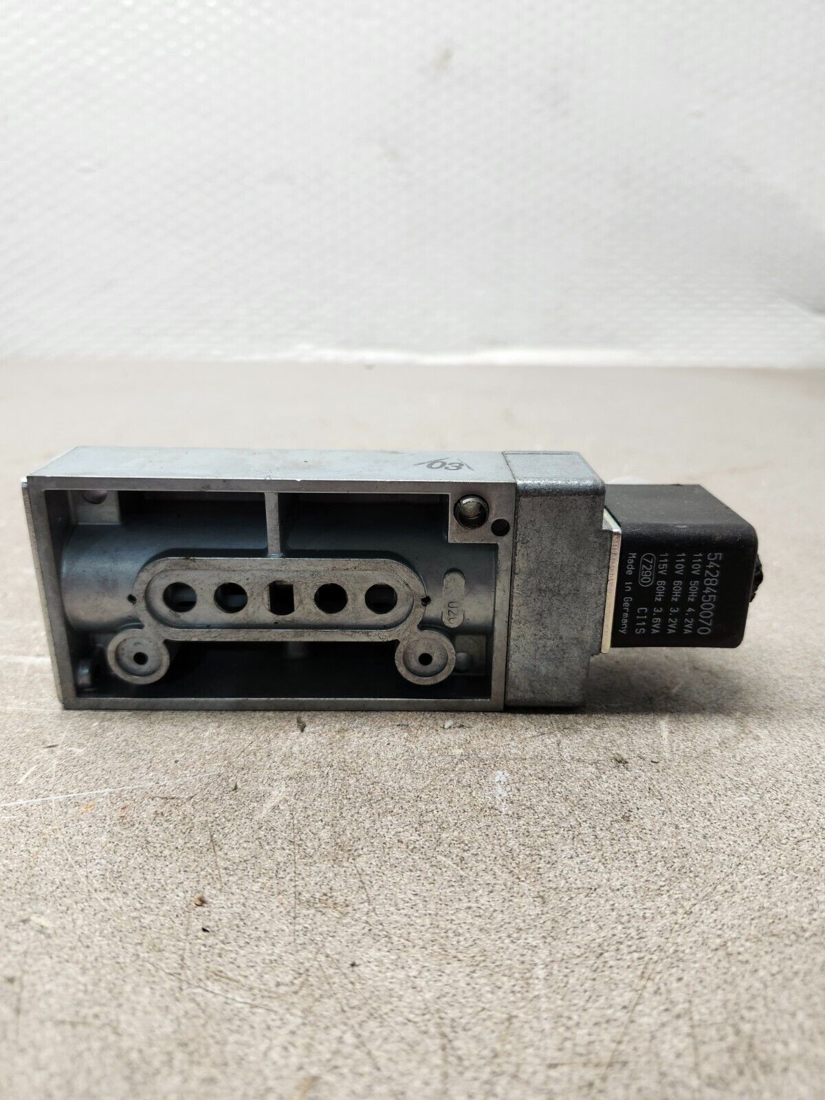 NEW NO BOX REXROTH PNEUMATIC VALVE 5726165070