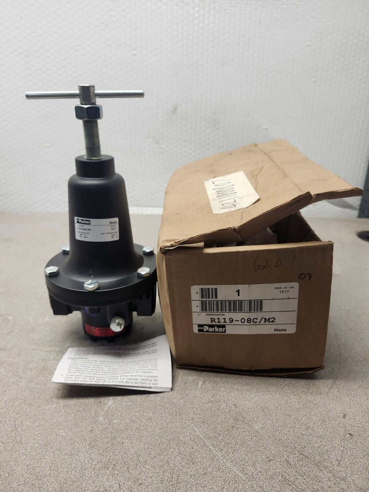 NEW IN BOX PARKER AIR PRESSURE REGULATOR R119-08C/M2