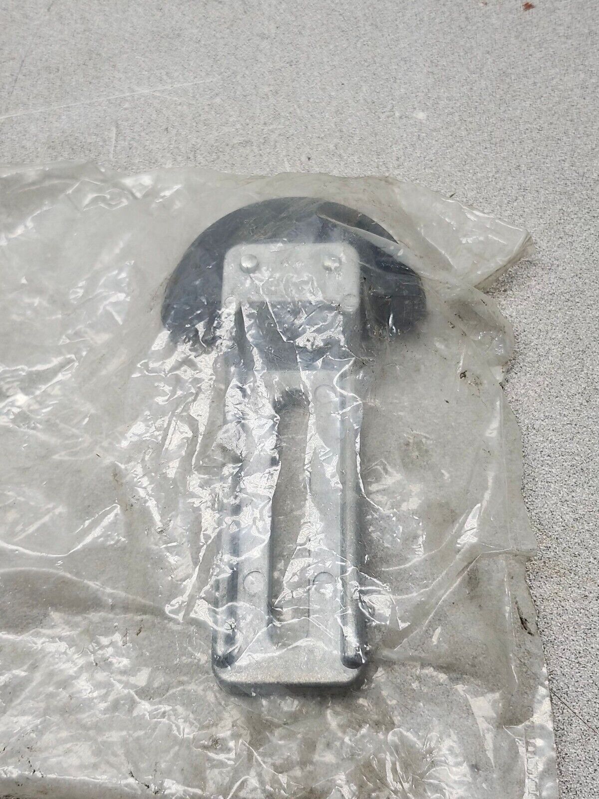 NEW IN PACKAGE FENNER DRIVES BELT AND CHAIN TENSIONER CT1403