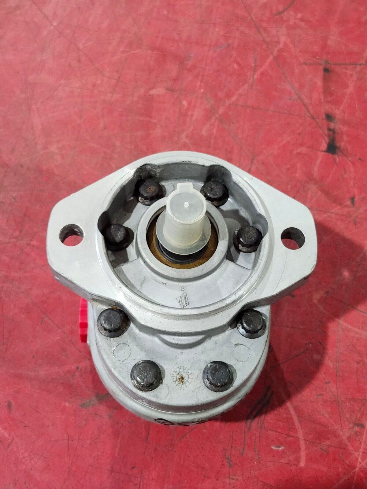 NEW EATON HYDRAULIC GEAR PUMP 26004 RZG