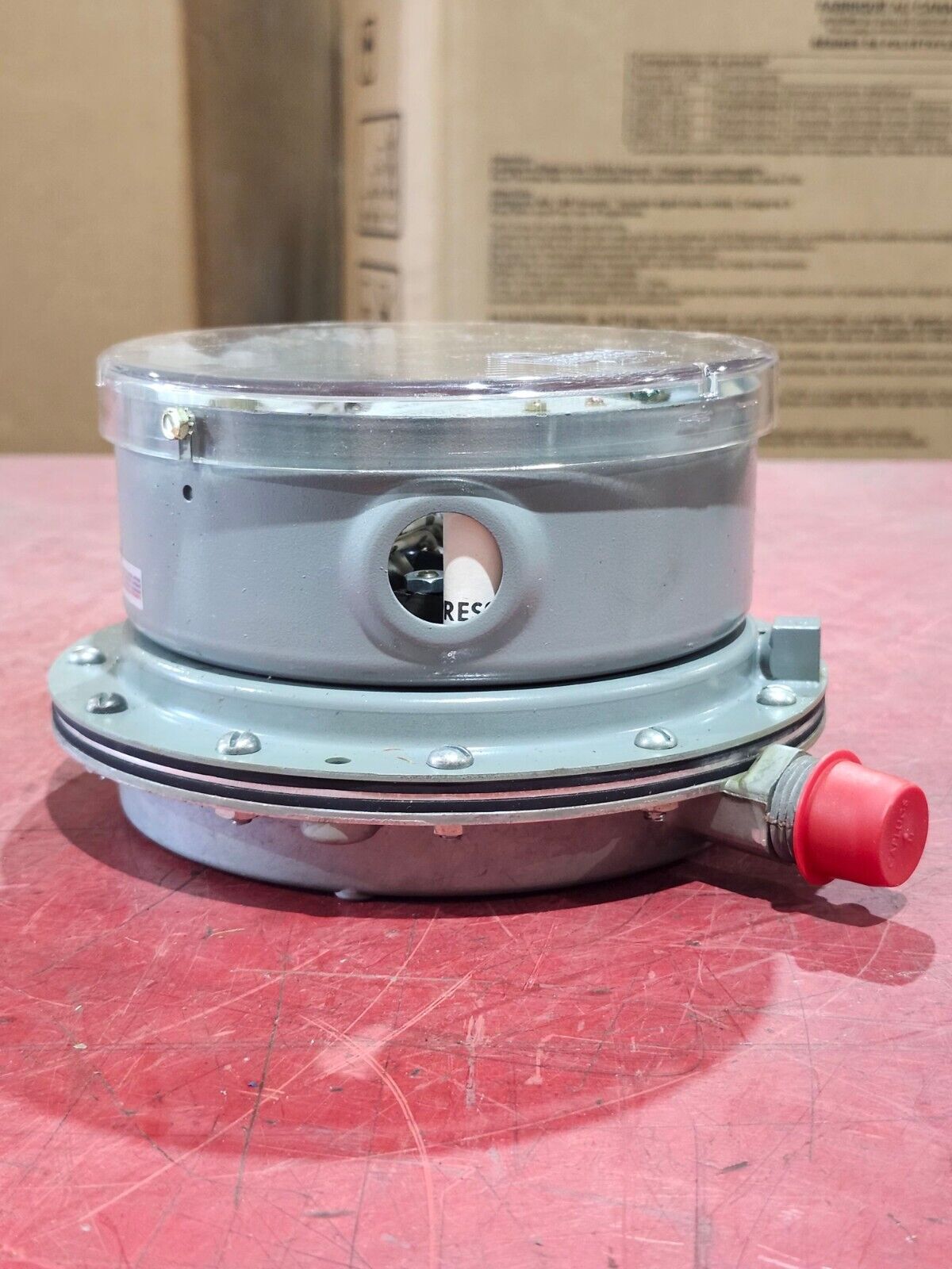 NEW IN BOX MERCOID CONTROL SWITCH PG-103-2