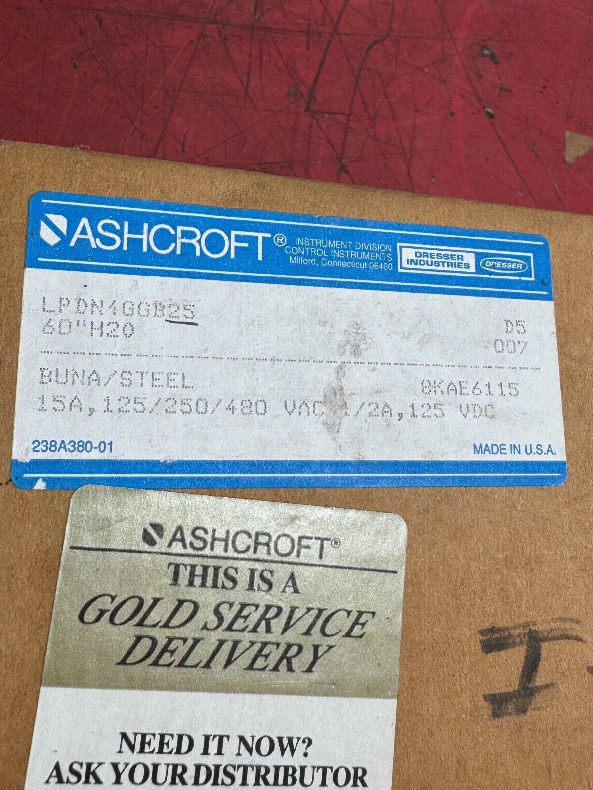 NEW IN BOX ASHCROFT PRESSURE SWITCH LPDN4GGB25