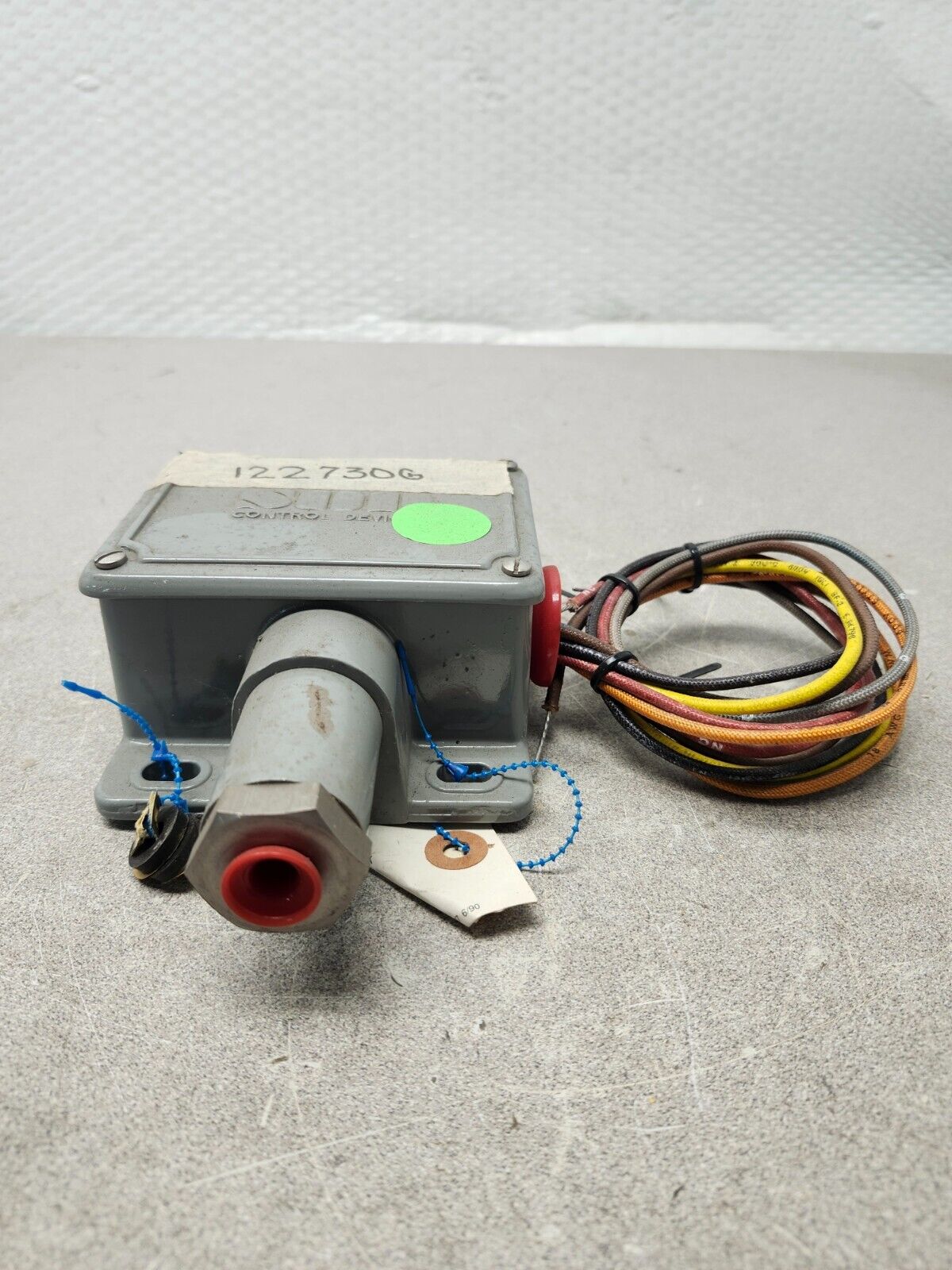 NEW NO BOX SOR PRESSURE SWITCH 500-4000PSI 1NN-YY45-N1-F1A